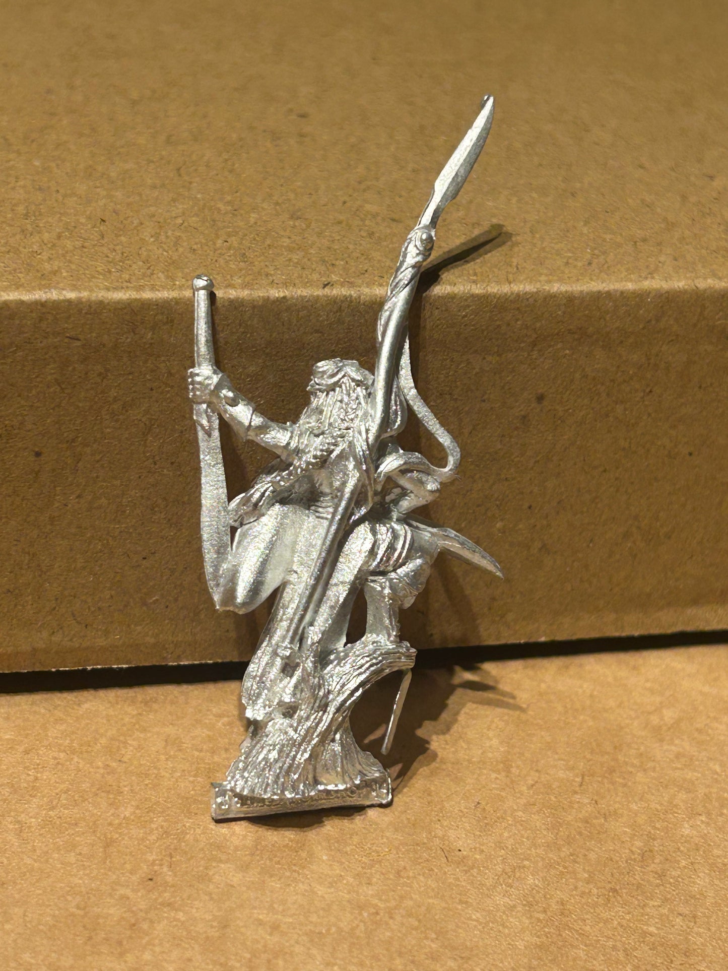 Warhammer Fantasy Old World woodelf Wardancer command musician