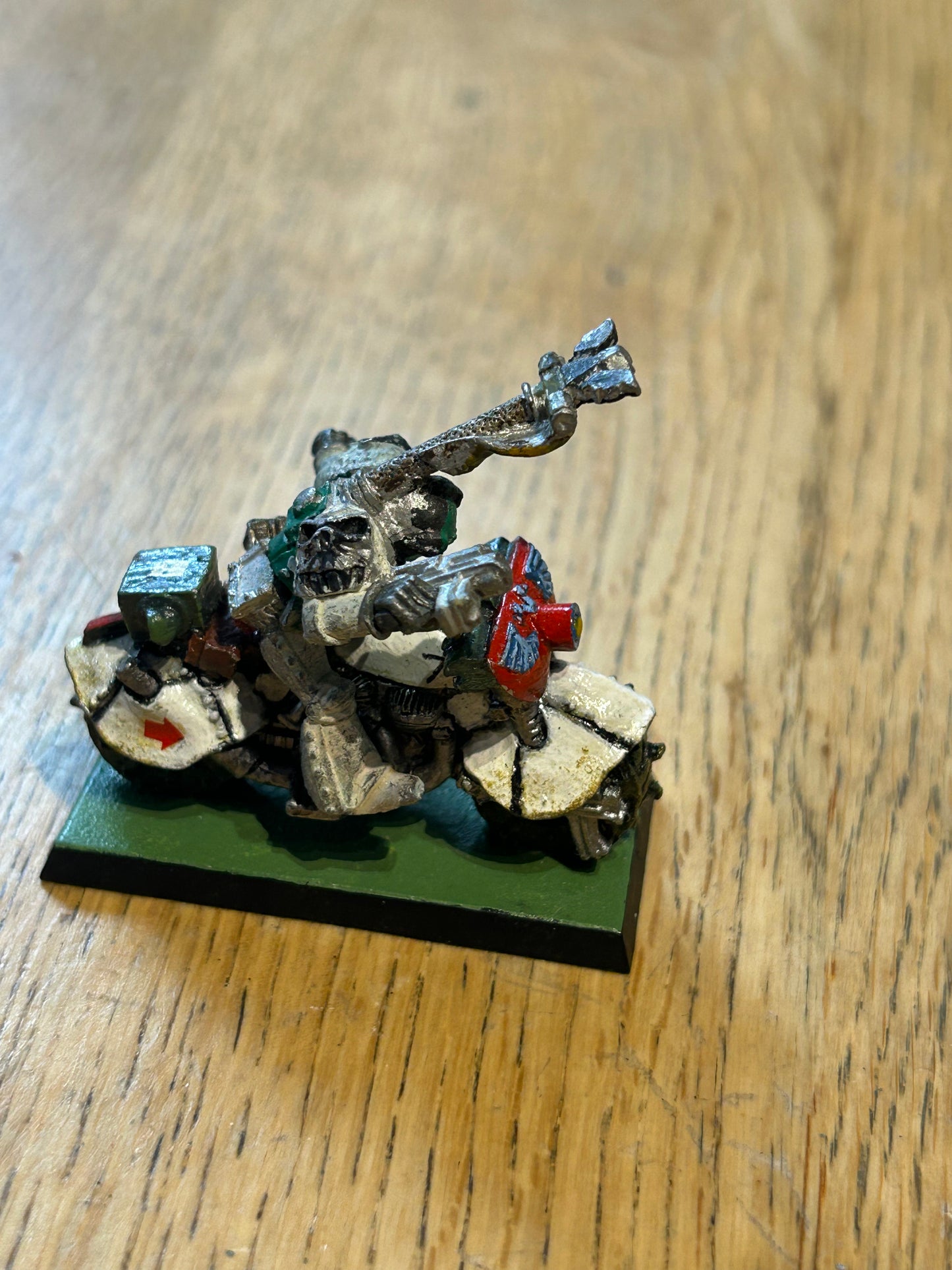 Warhammer 40k Rogue Trader Chaplain & Devotion Banner On Bike OOP