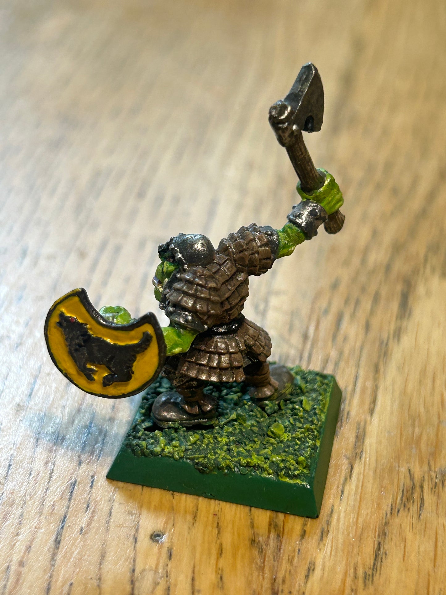 Warhammer fantasy marauder miniatures orc warrior with hand axe x1
