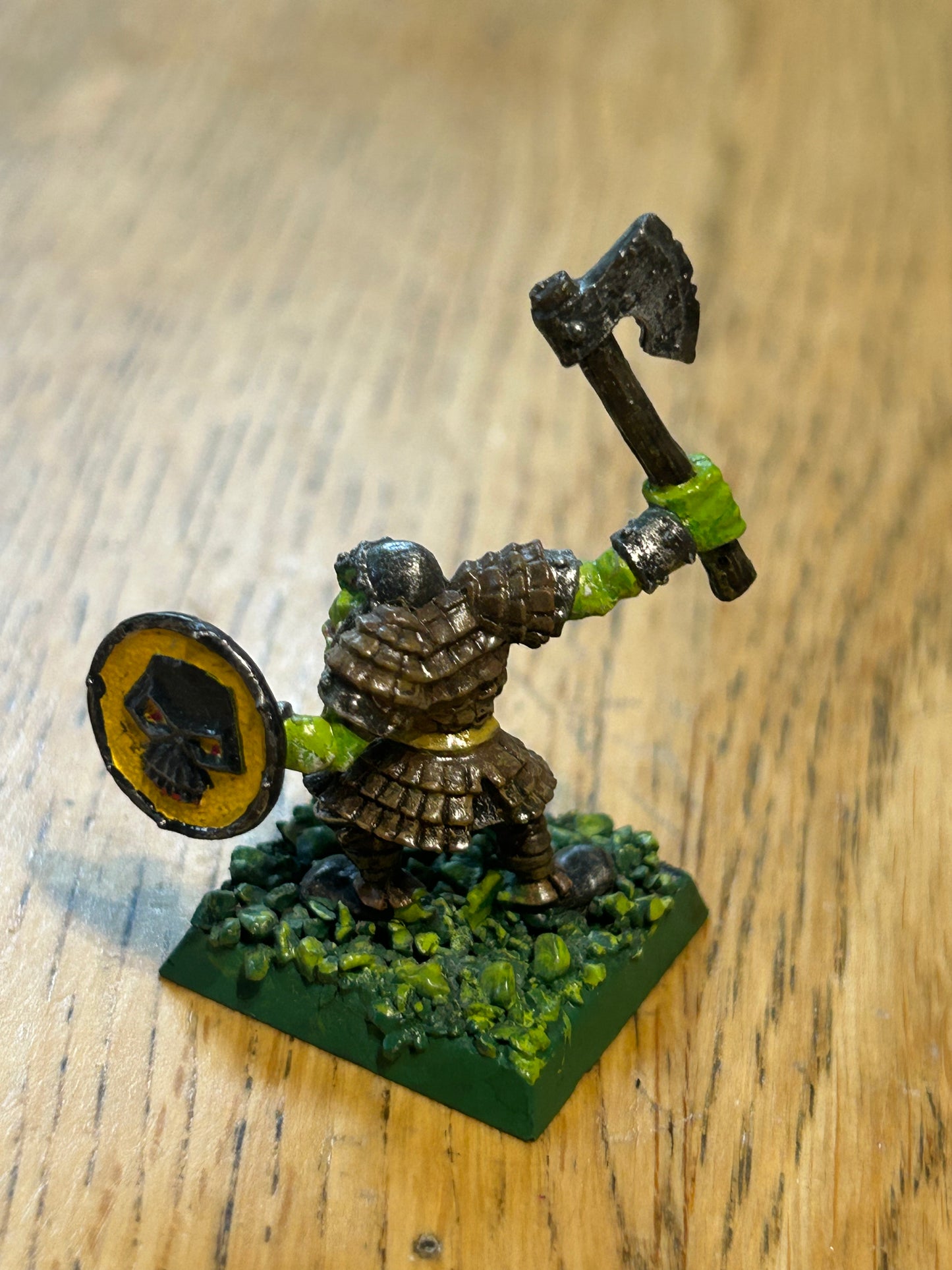Warhammer fantasy marauder miniatures orc warrior with hand axe x1