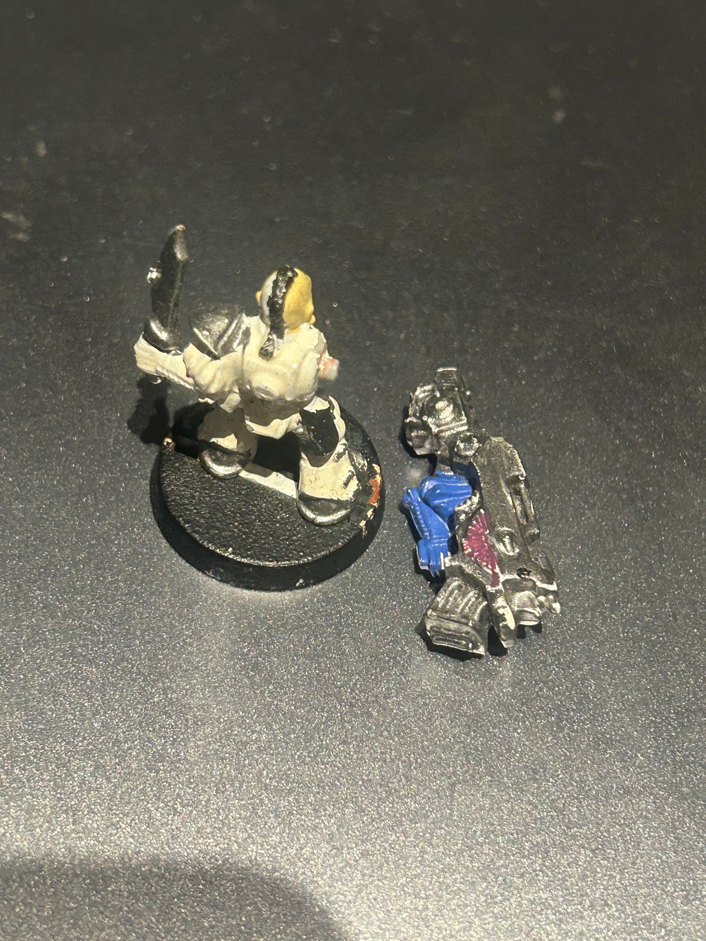 Warhammer 40k Rogue Trader plastic space marine scout with heavy weapon