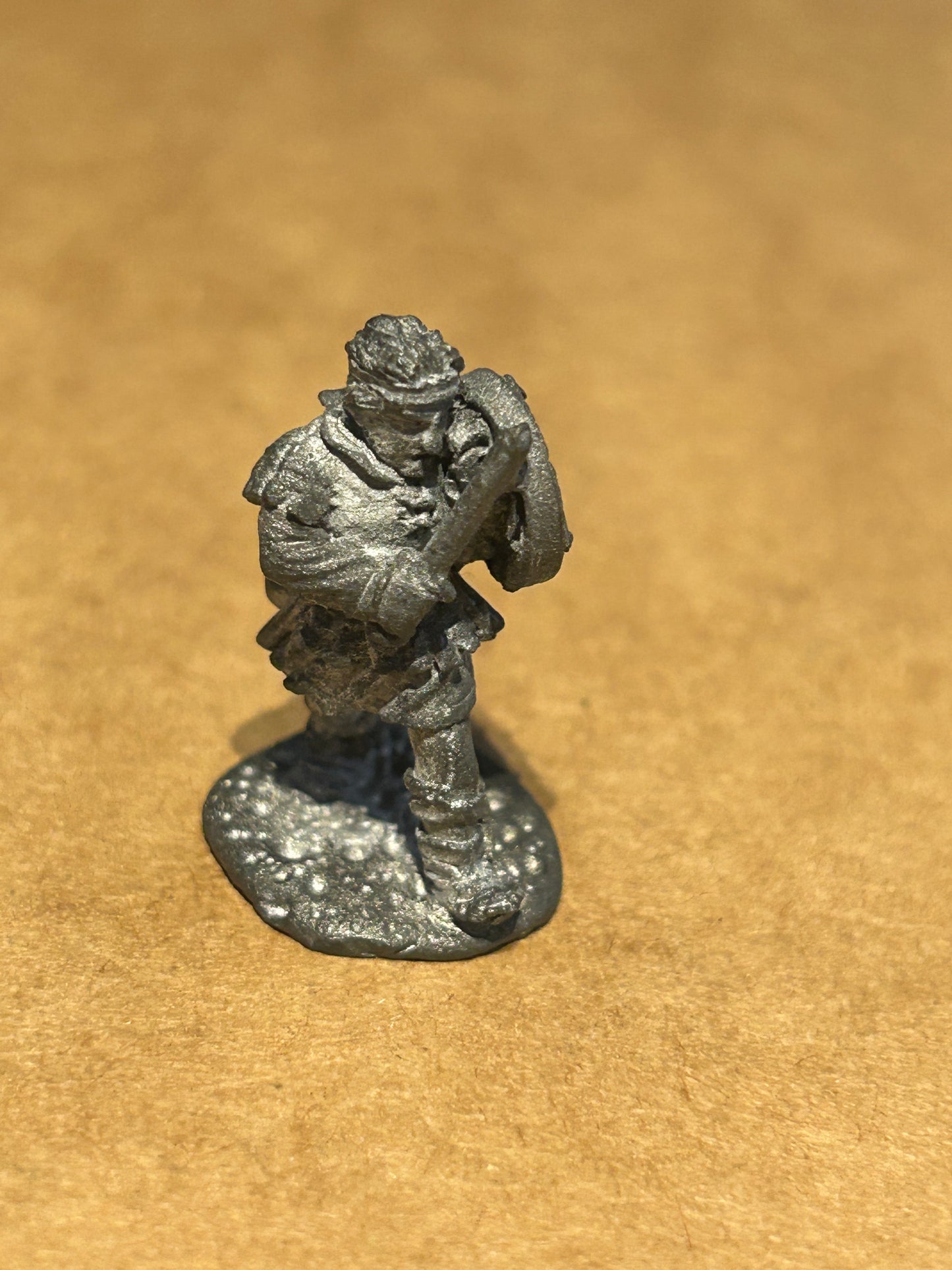 Games Workshop Citadel FF42-2 Fiend Factory Bandit in Chainmail with Sword 1982