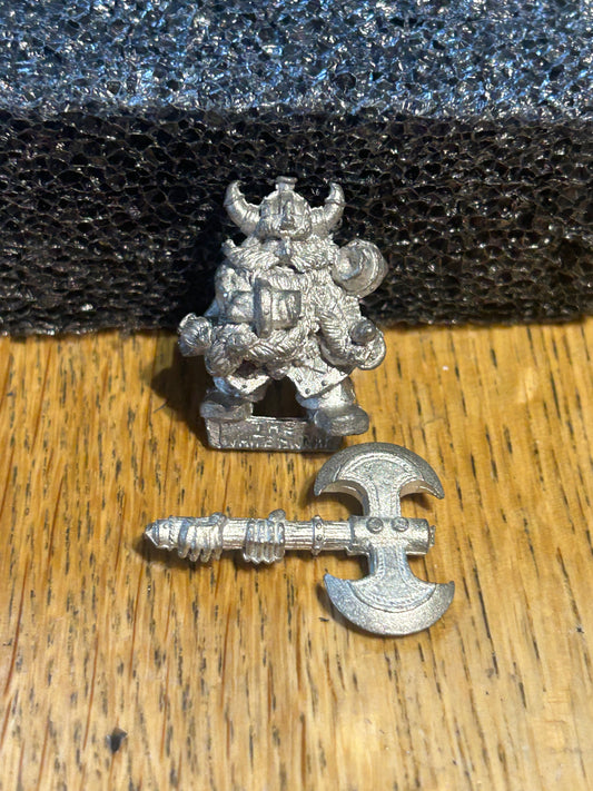 Warhammer fantasy white dwarf grombrindal miniature