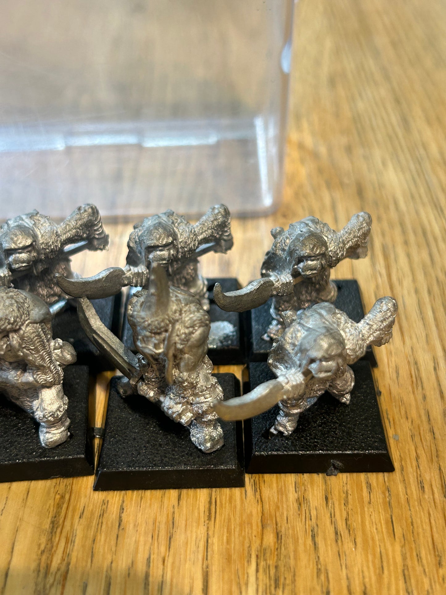Citadel Minatures Regiments Of Renown RR18 - Ugezod's Mother Crushers Black Orcs RR8 giant black orcs (complete unit) with original clam shell case