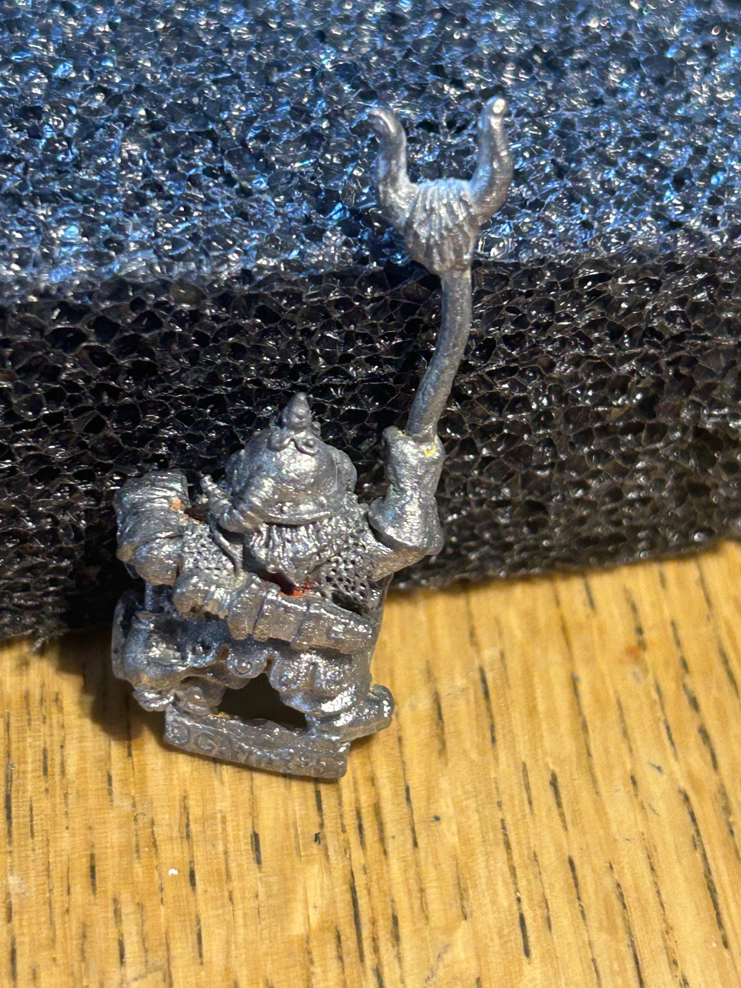 Warhammer fantasy bugman’s rangers regiment of renown RRD1 standard bearer