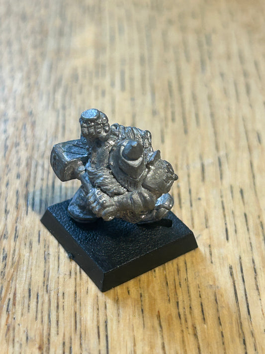 Warhammer Chaos Dwarf CD 5 Spiked Helmet, w. Hammer & Shield MM90 Marauder Realm Of Dwarves Metal