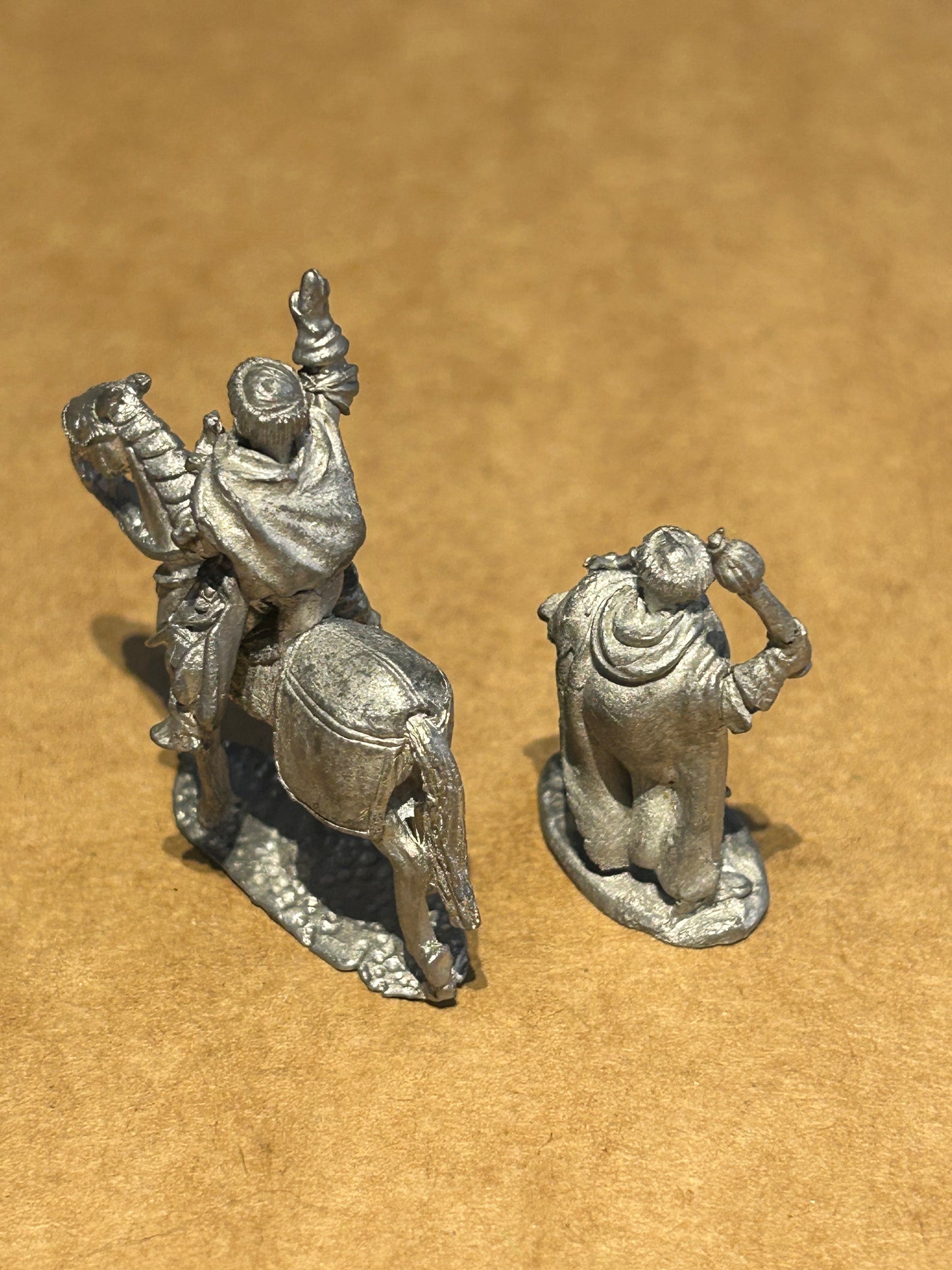 C33 mounted adventurer Citadel 1980s 25mm Fantasy Adventurers Cavalry FAC3-2 “ Mounted and foot Cleric “ !