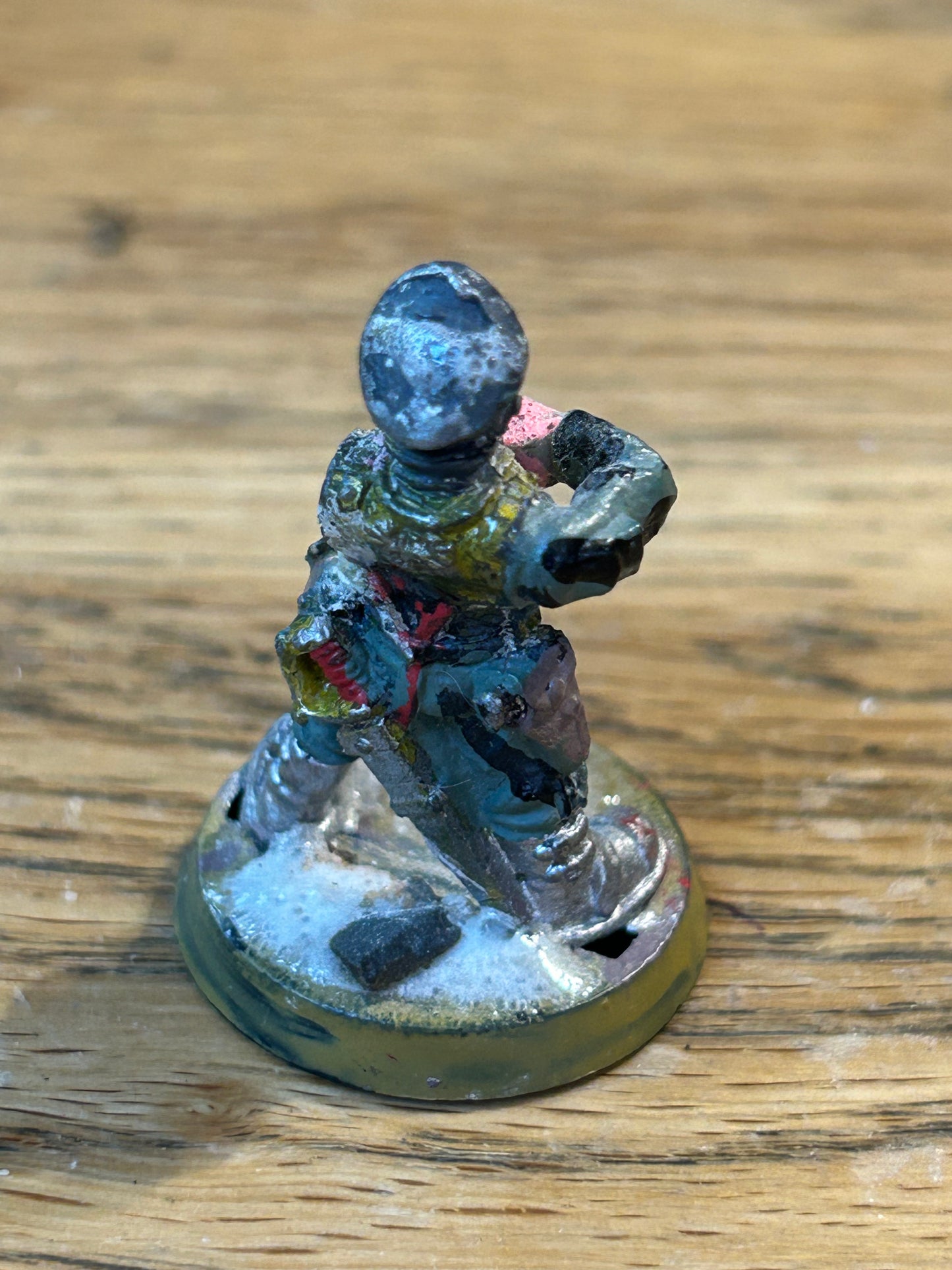 Rogue Trader Imperial Guard Commander 40k Metal Citadel (missing aplastic arm and weapon)