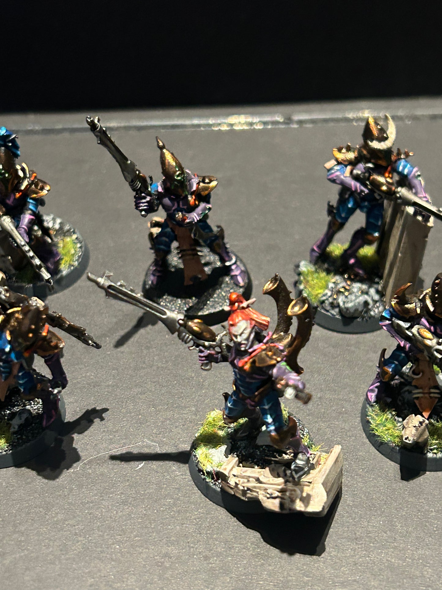 Warhammer 40k dark eldar kabalite squad plastic 10 miniatures and painted well with some scenic bases