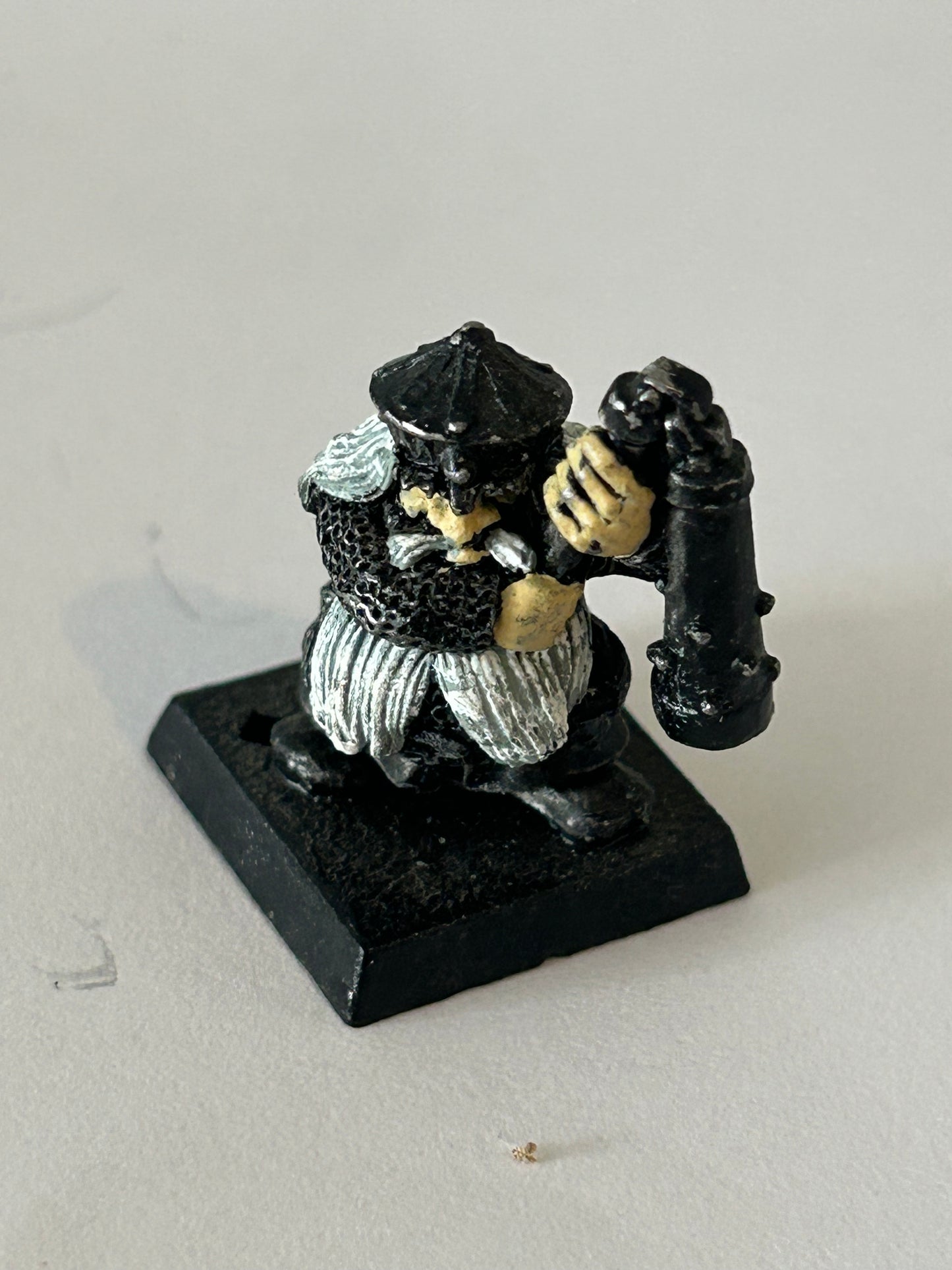 Warhammer fantasy marauder miniatures dwarf long beard with flail