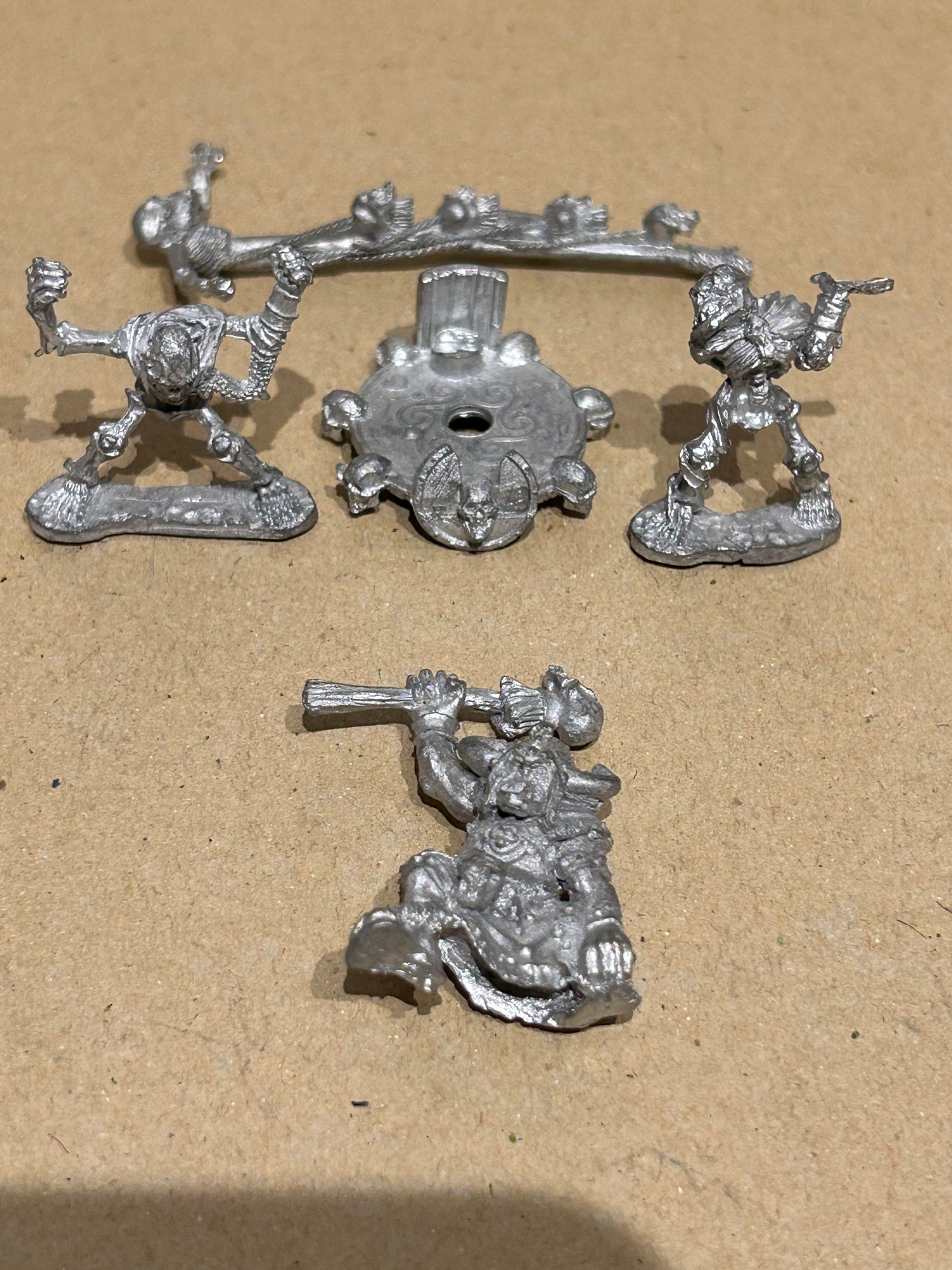 Warhammer fantasy proxy undead orc shaman/necromancer and palanquin