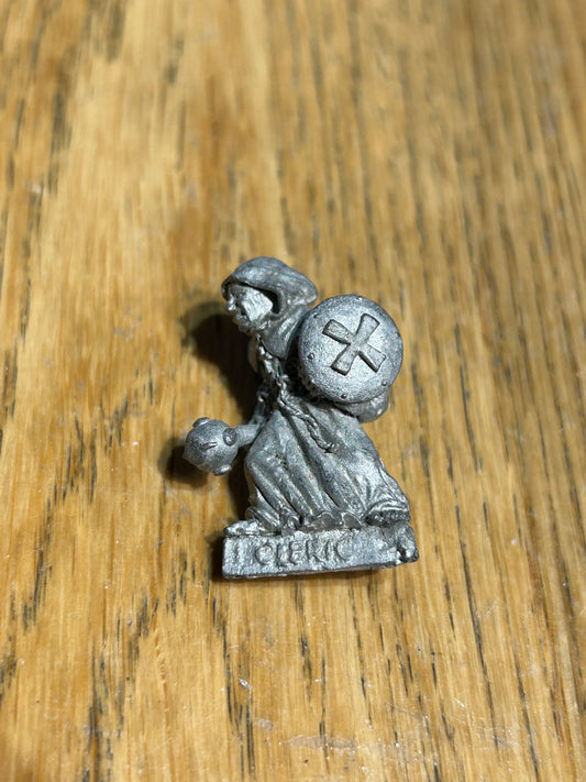 (Warhammer Fantasy C03 Cleric Red Robe Metal empire