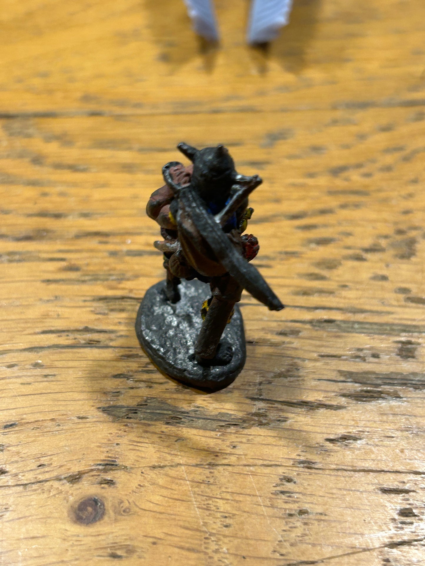 Citadel Fantasy Adventurers FA9 Barbarian with Two Handed Sword C01 Fighter