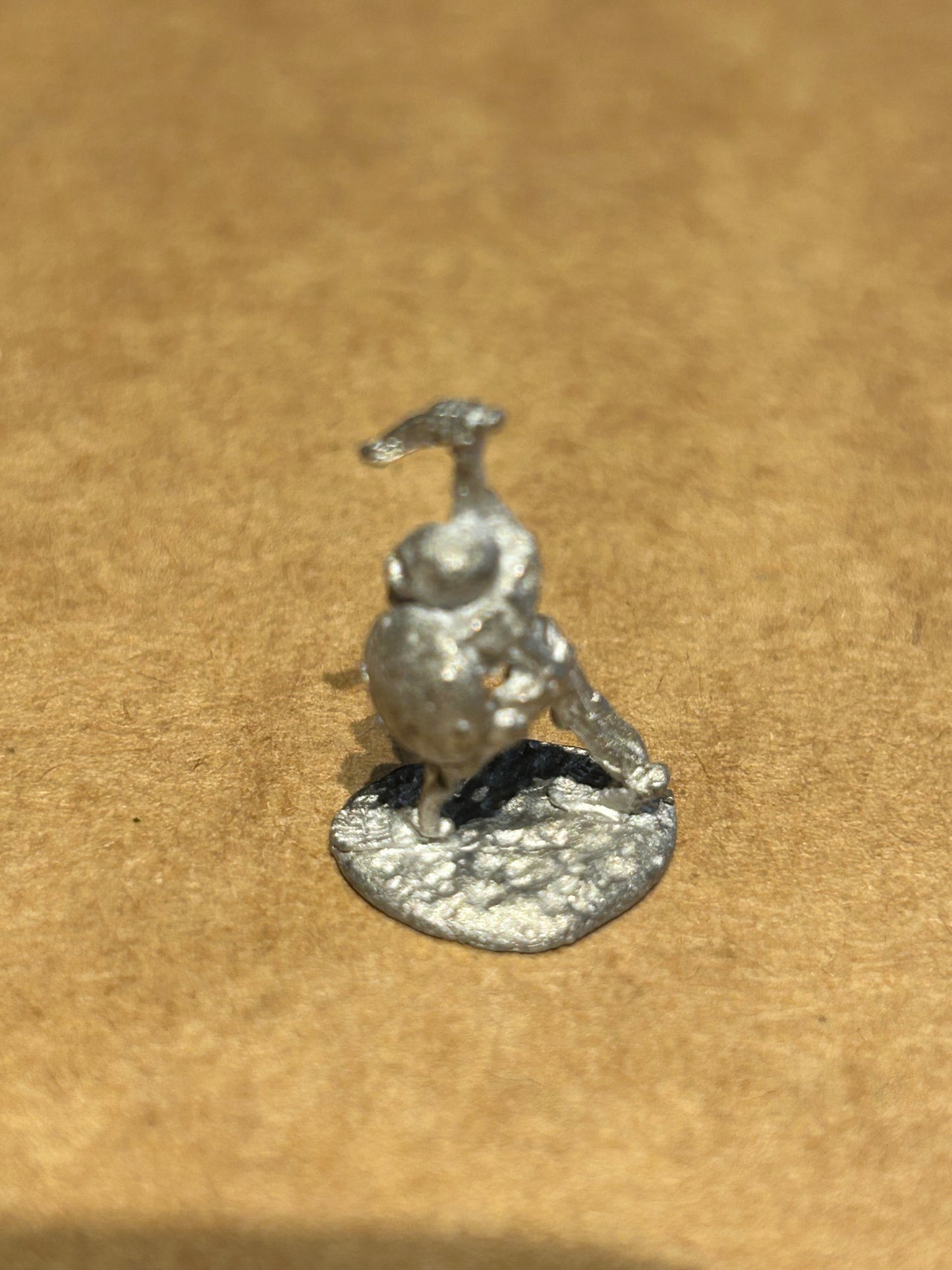 Citadel Fantasy Tribes FTS12 Halfling Skeleton w. Dagger & Shield Warhammer