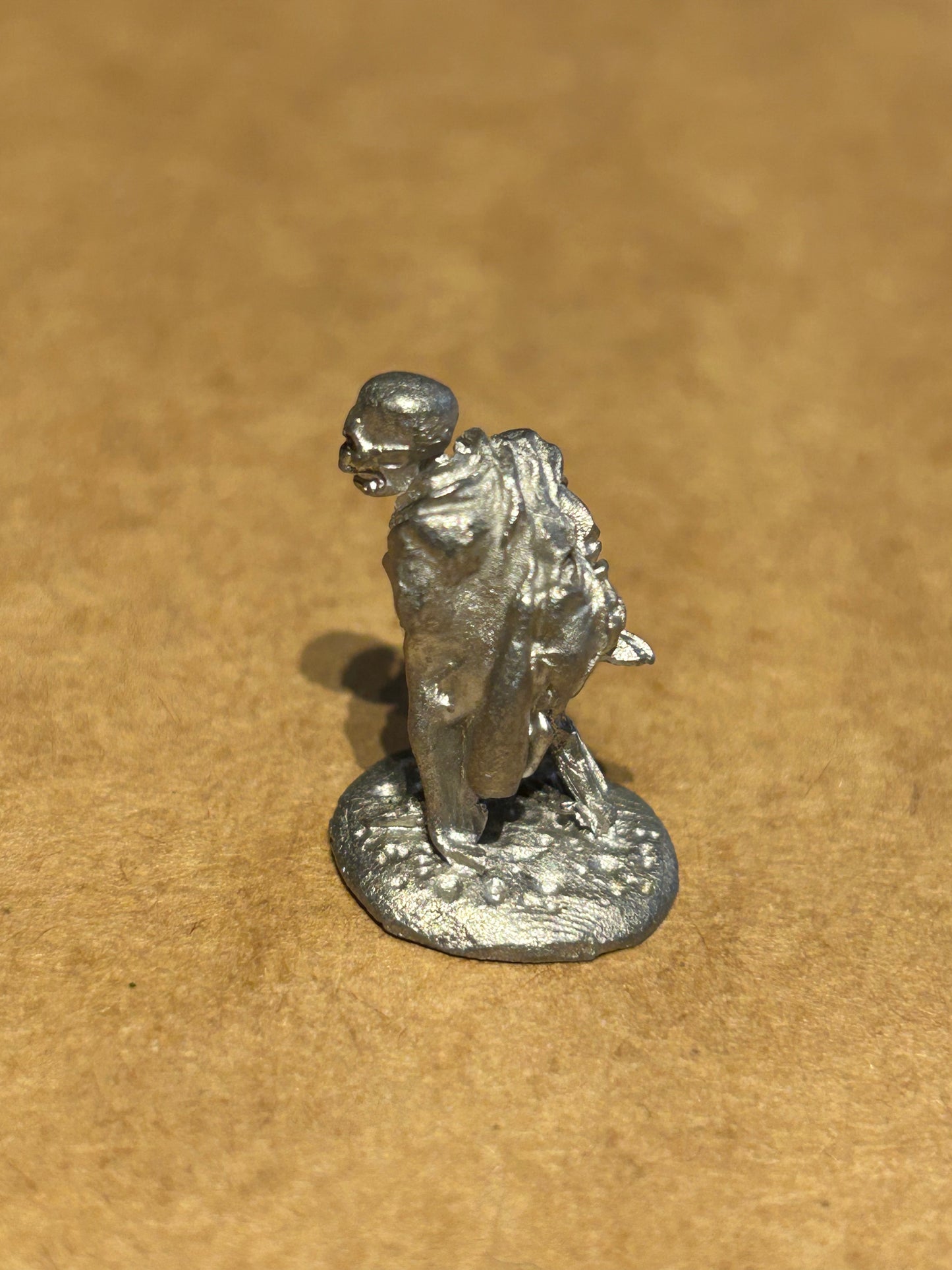 Citadel Fantasy Tribes FTS9 Skeleton Attacking w. Dagger Warhammer