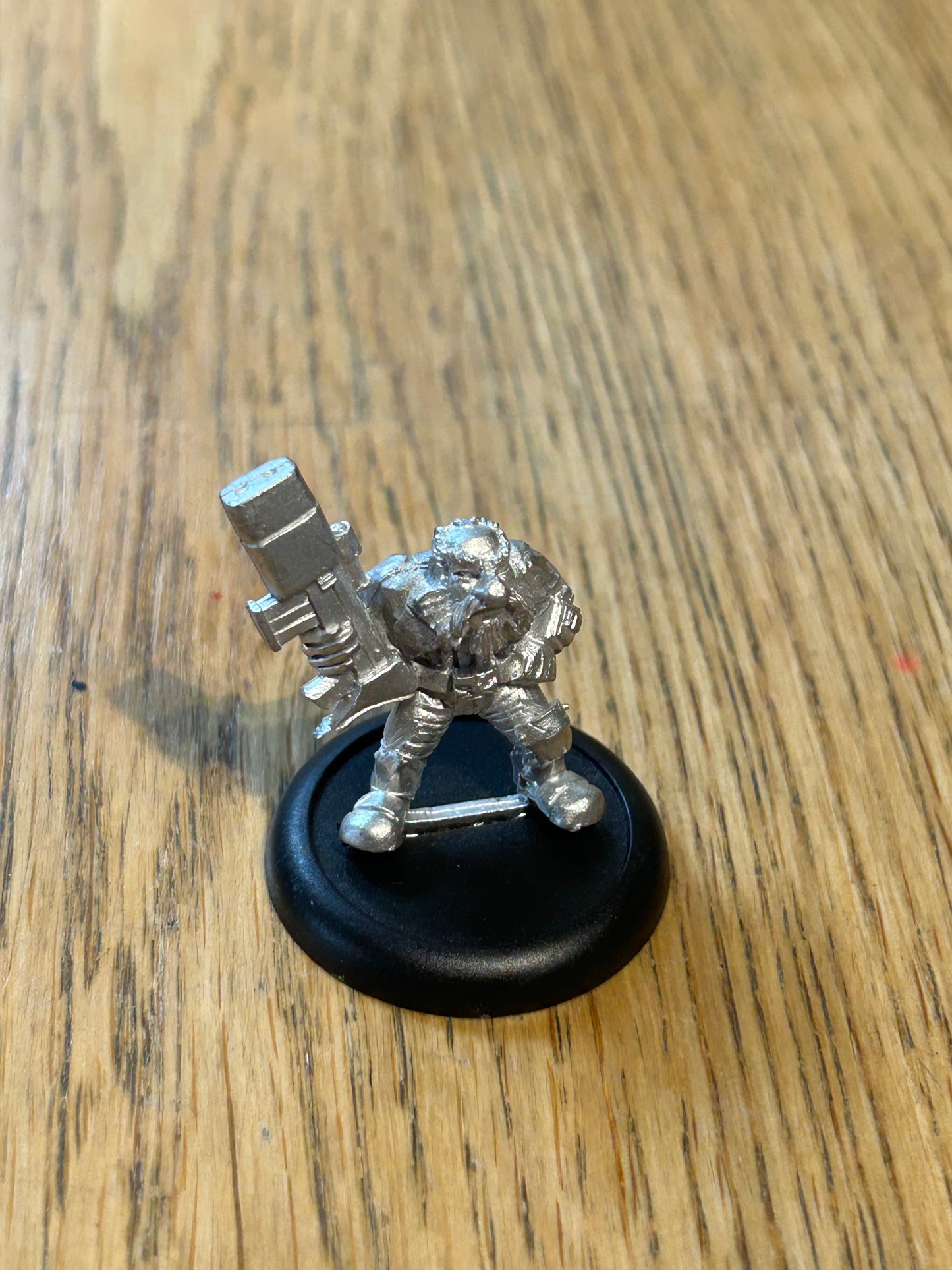 Diehard miniatures Nils-Dwarf Colonist