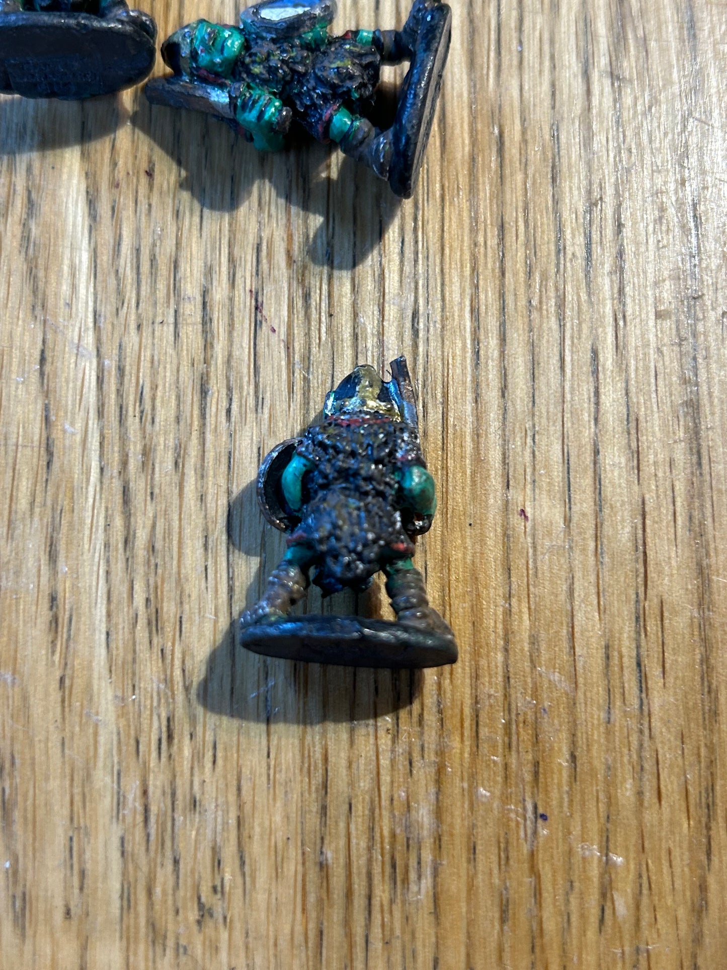 Warhammer fantasy - Pre Slotta - RR3 - Groms Goblin Guard - Trooper , 1984 (4available, I think the tips of the swords are worn down a bit)
