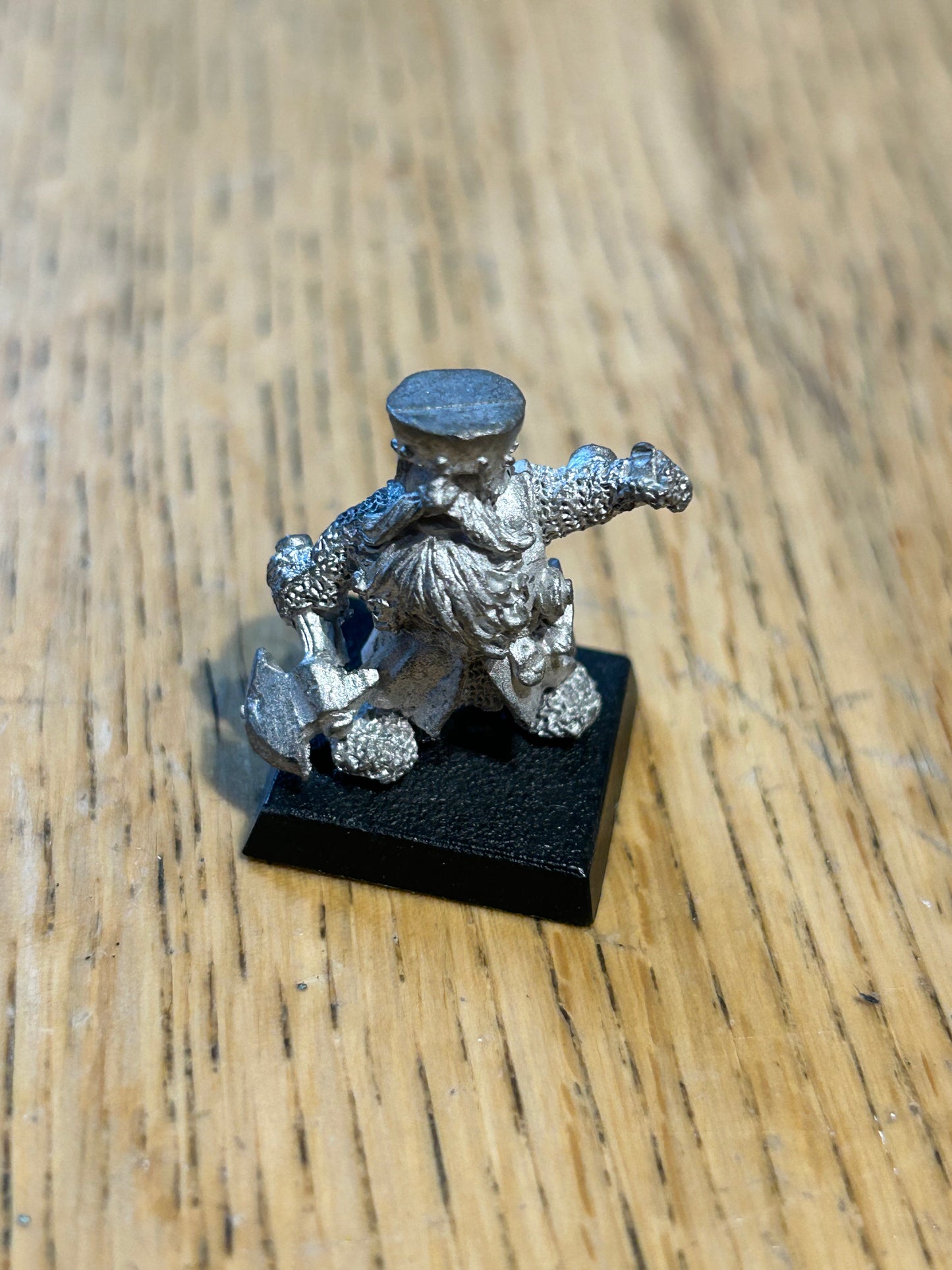 Warhammer fantasy - Dwarfs - C06 Imperial Dwarf Warrior - Grim - 1985