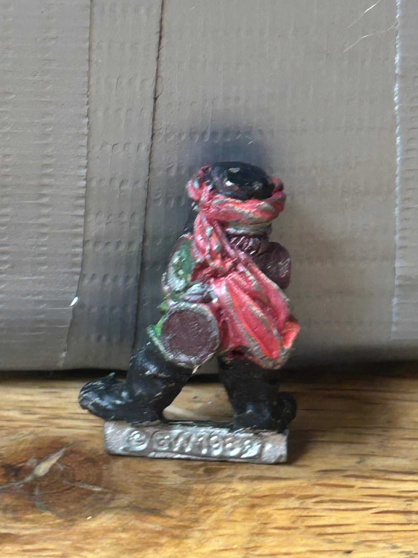 Rogue Trader Warhammer 40k Squat Adventurer (no plastic arms or weapon)
