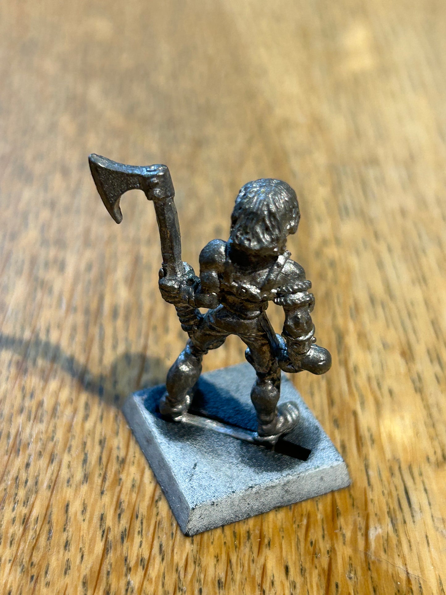 Warhammer Fantasy old world wood elf  wardancer with axe Aengus