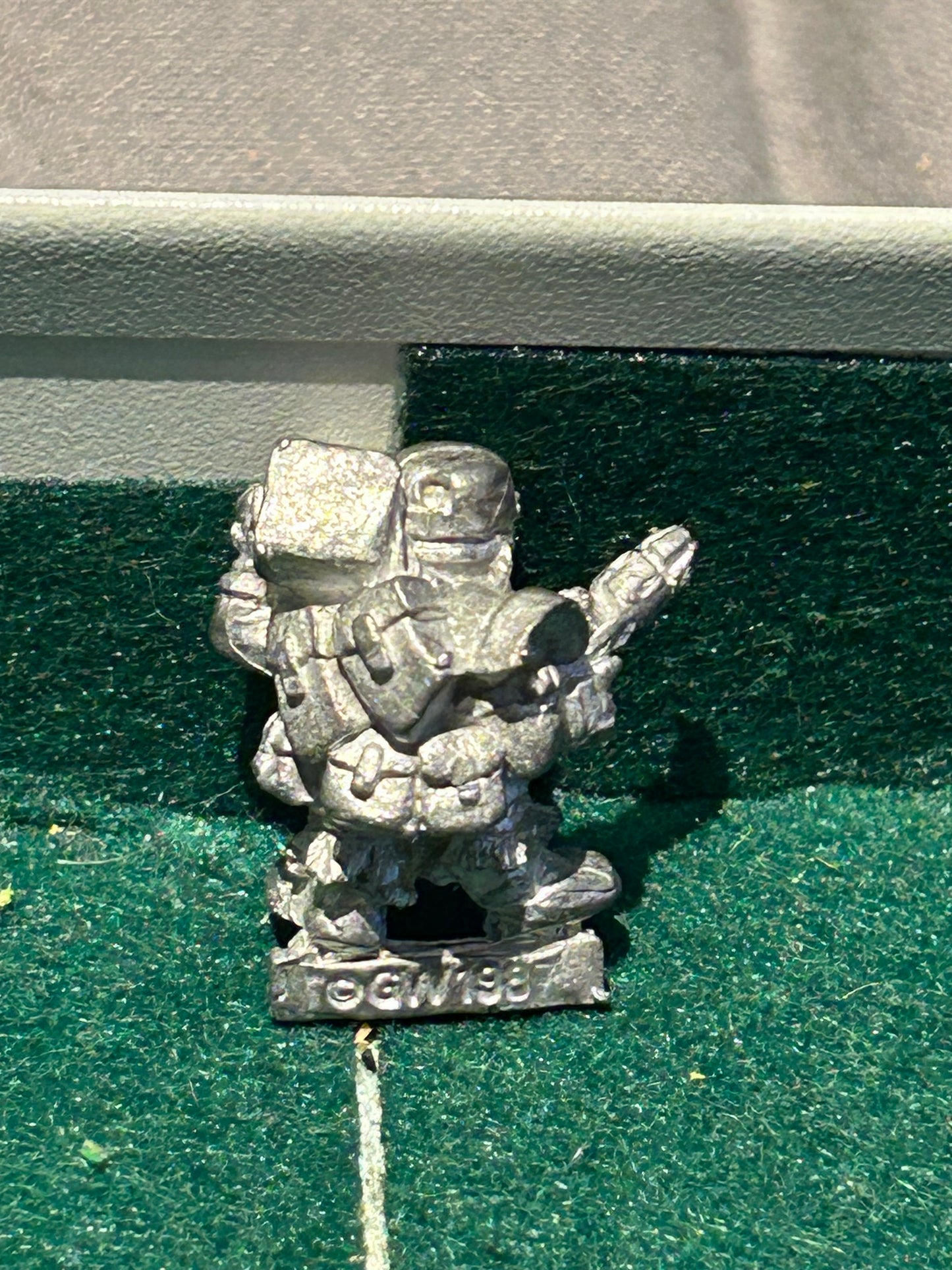 Musician Squat Rogue Trader / Space Dwarf Warhammer 40000 metal