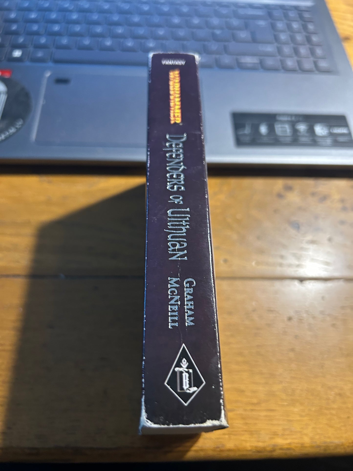 Warhammer - Defenders of Ulthuan by Graham McNeill (Paperback).