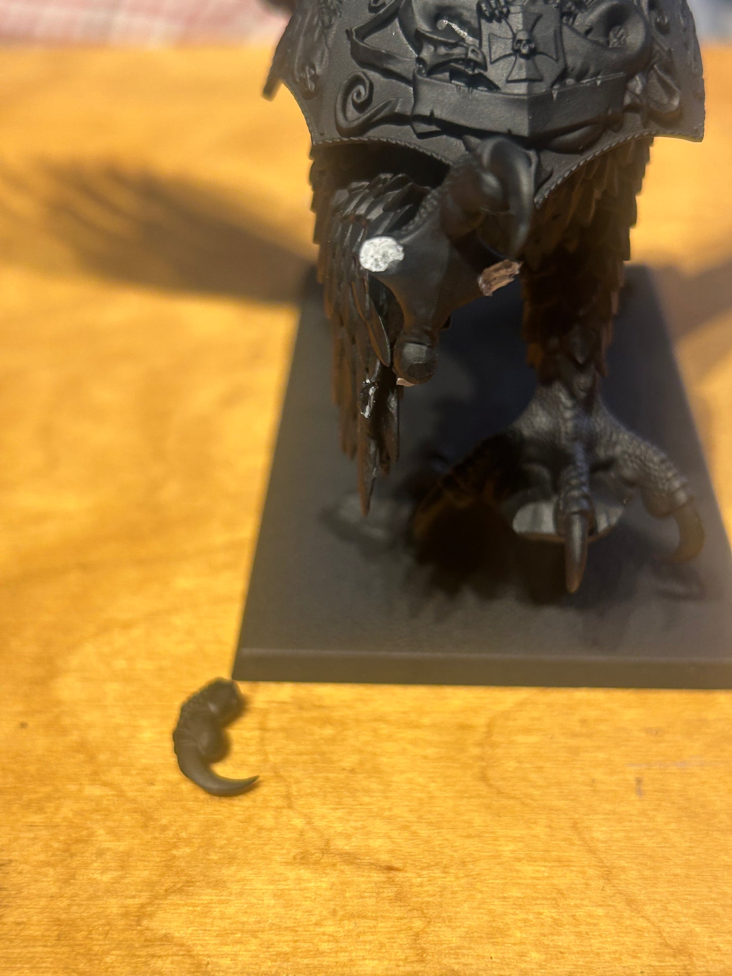 Warhammer fantasy the old world empire of man general on griffin