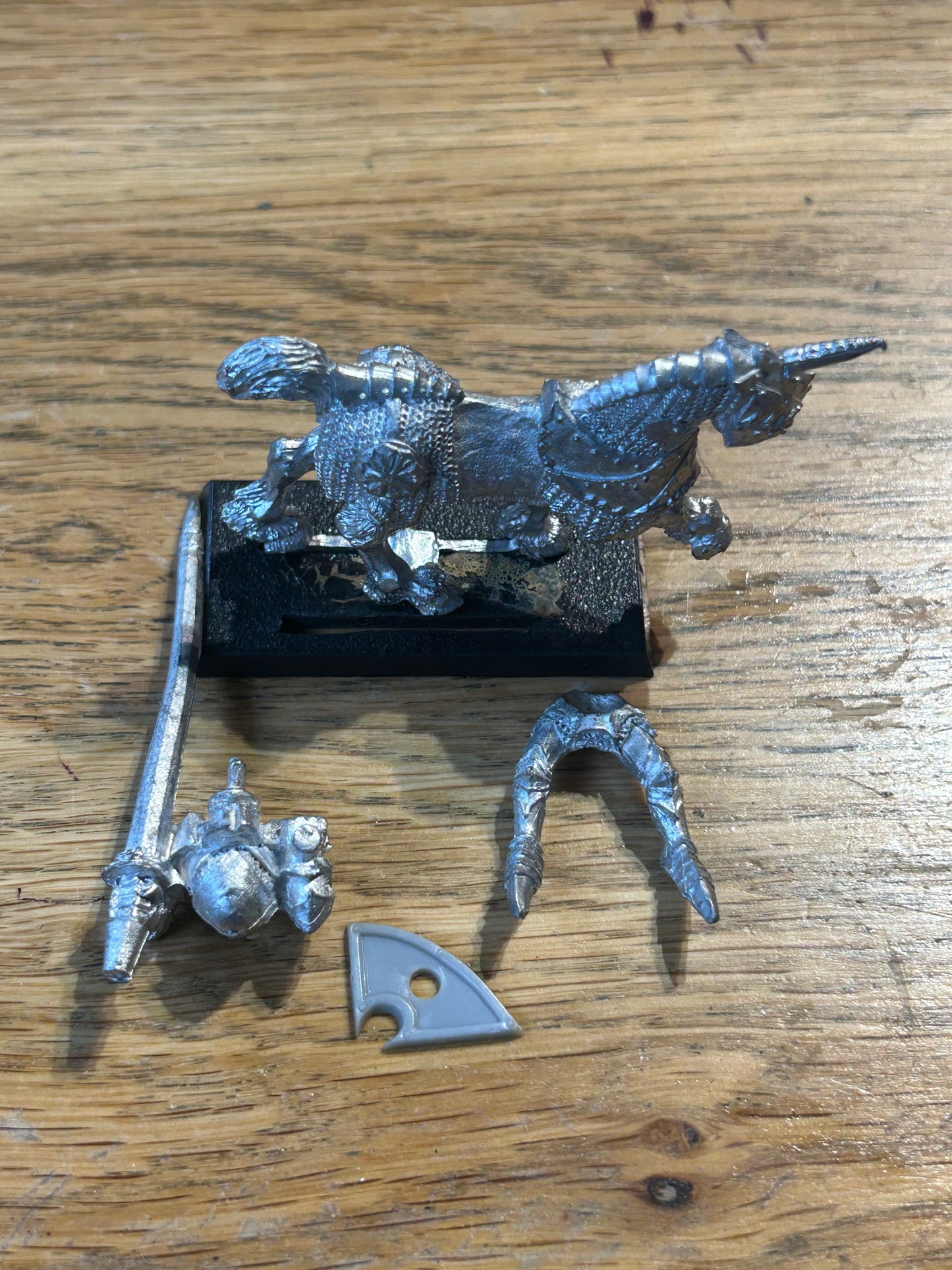 1988 Chaos Knight with lance on steed with unicorn horn 0221 Games Workshop Warhammer Army Realm of Warrior Cavalry