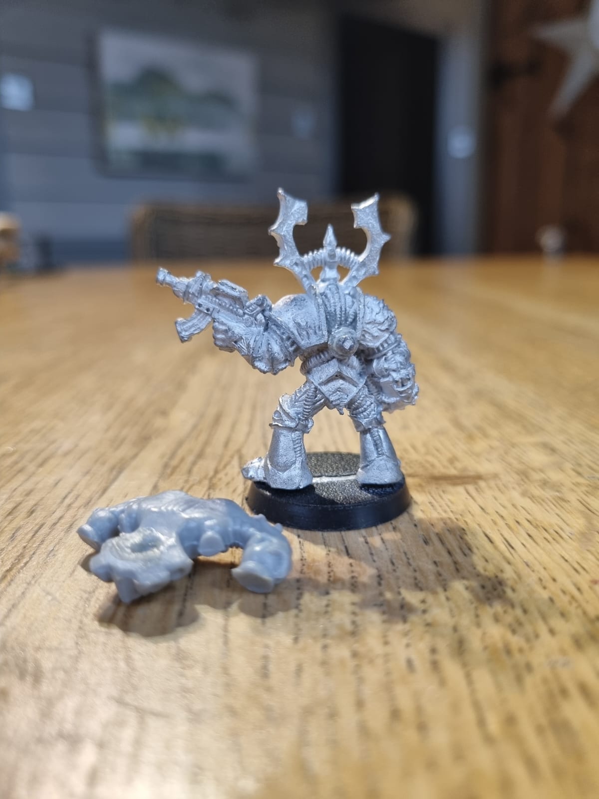 Warhammer 40k Rogue Trader Chaos Space Marine renegade with bolter - Metal with back pack