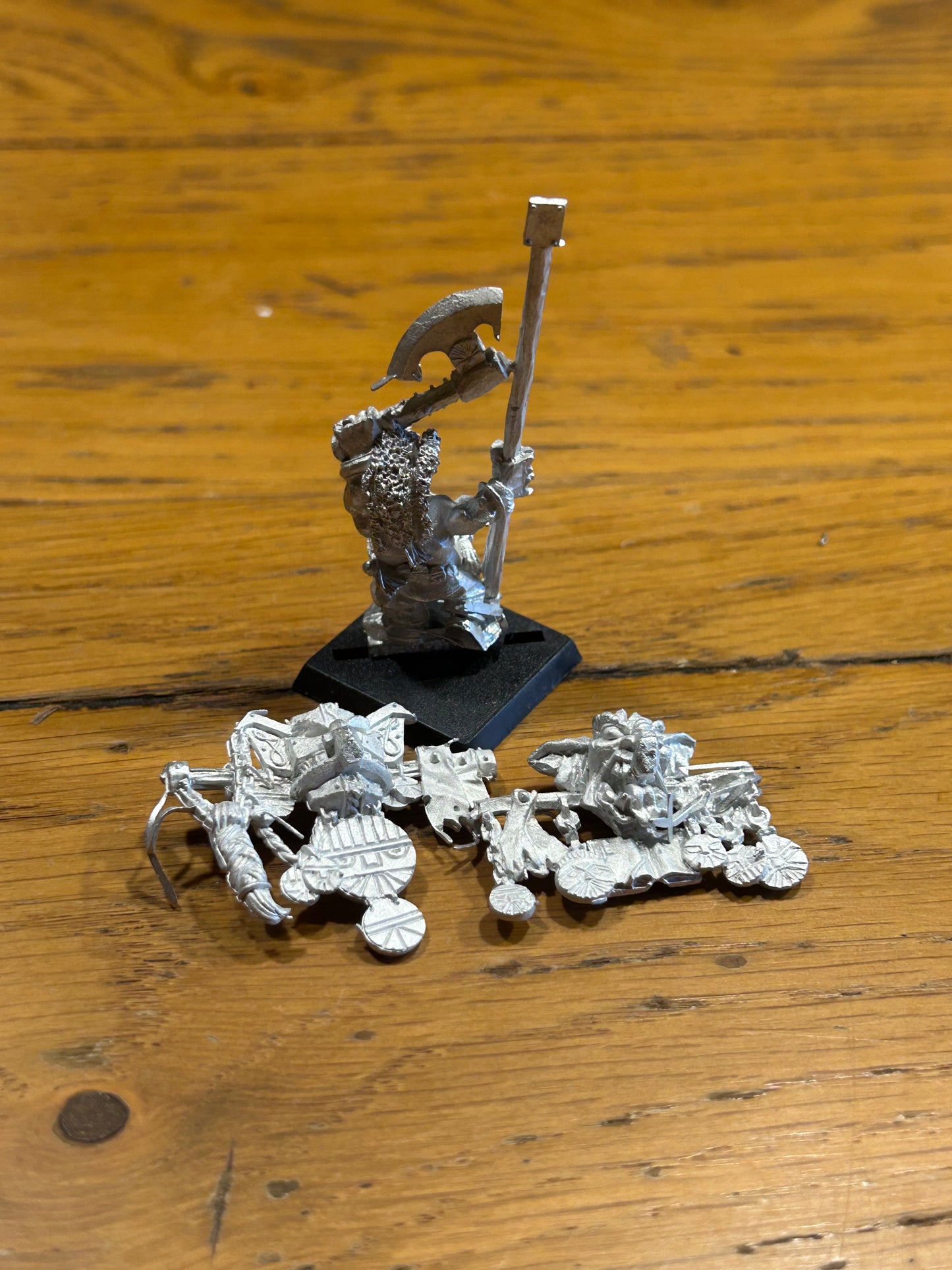 CITADEL WARHAMMER OOP DWARF SLAYER STANDARD BEARER