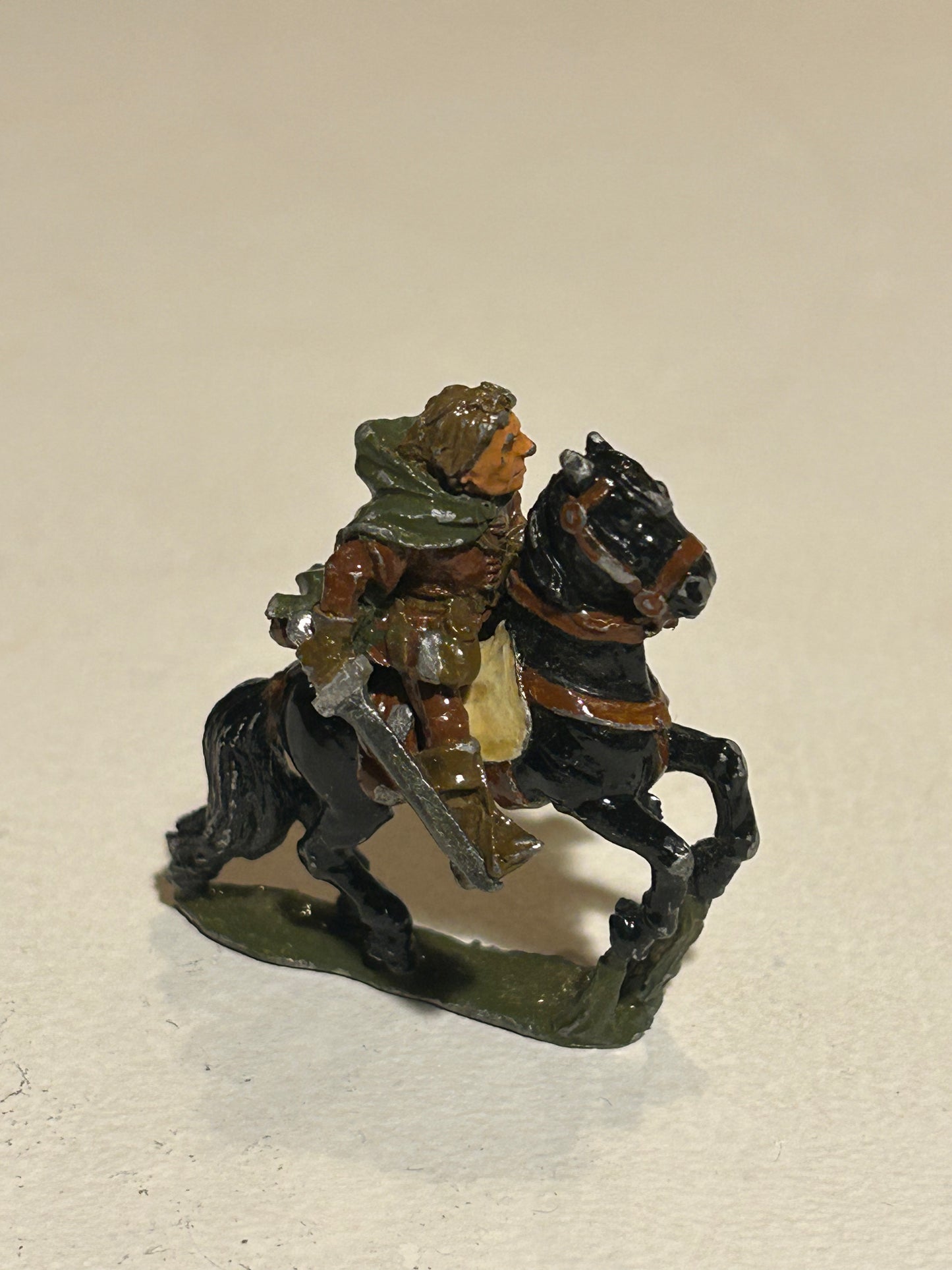 Citadel miniatures Oldhammer lord of the rings strider mounted