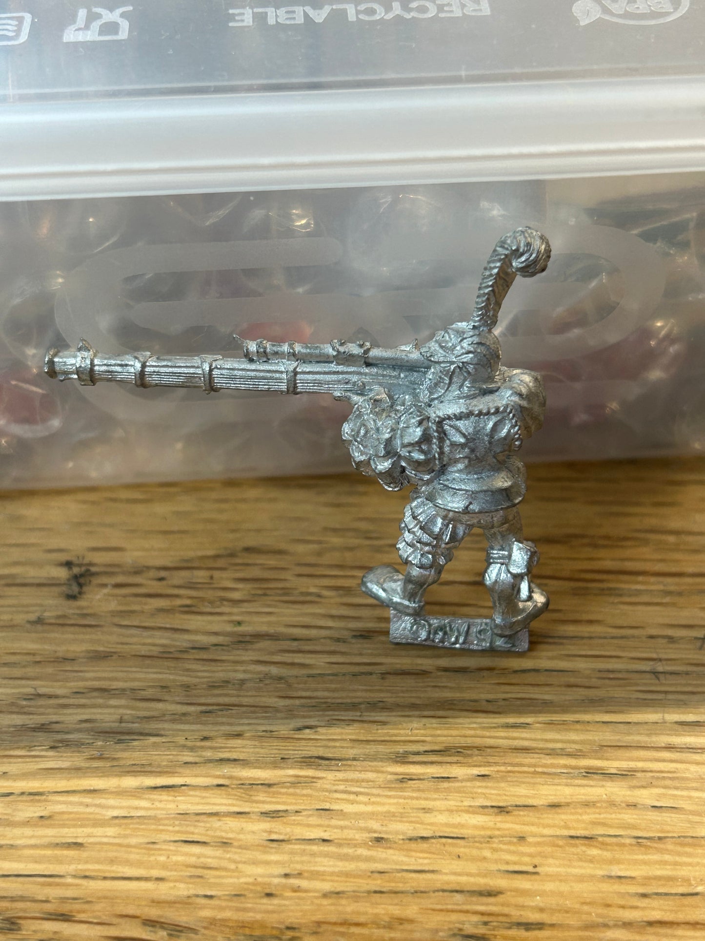 Warhammer fantasy War Wagon Crewmember With Hochland Long Rifle Metal Empire Old World