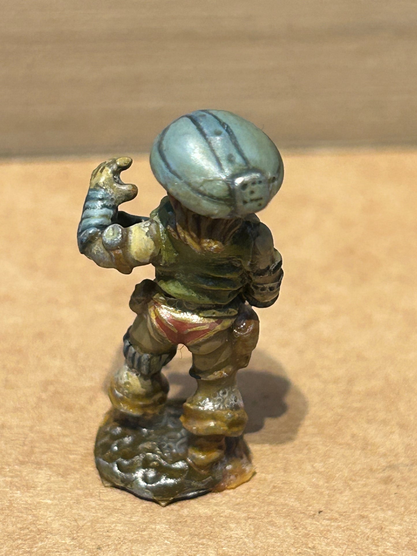 Citadel Spacefarers S17 Star Lane Pirate Girl w. Laser Pistol pre slotta
