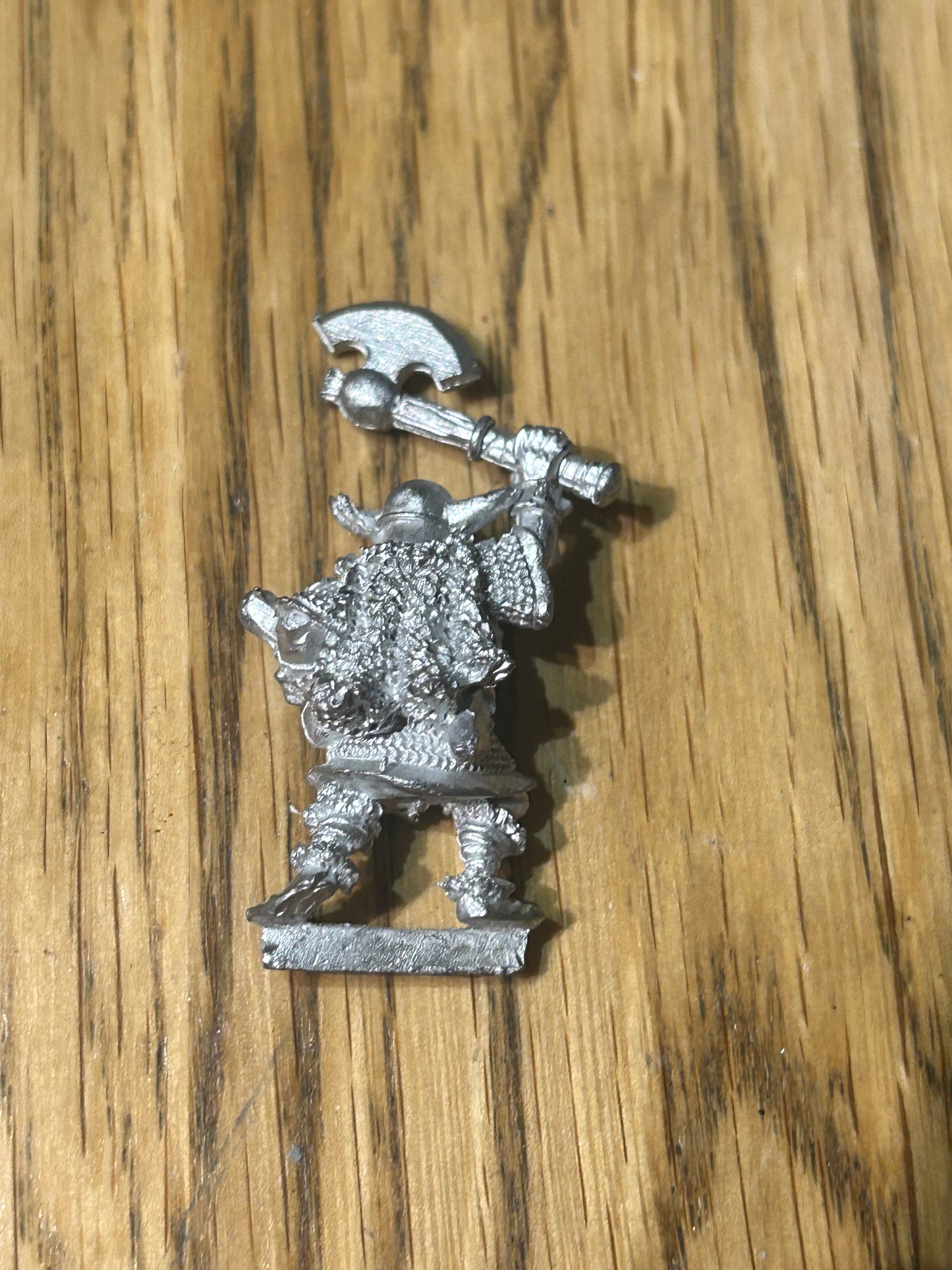 Warhammer Fantasy Norse Axeman 4068/27 metal miniature