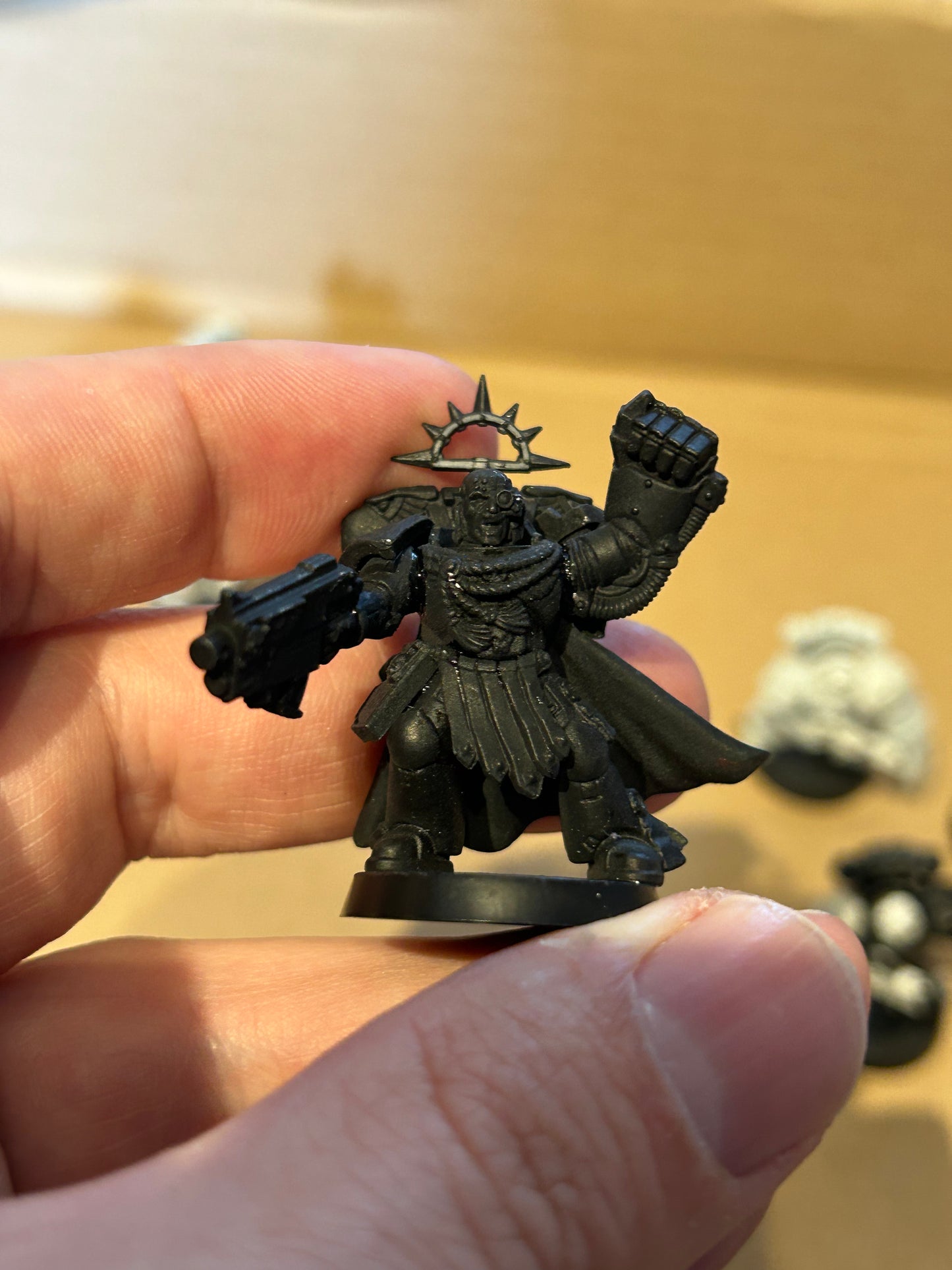 Warhammer 40k space marines squad with various additional metal components (possibly some forge world bits but unsure due to undercoat)