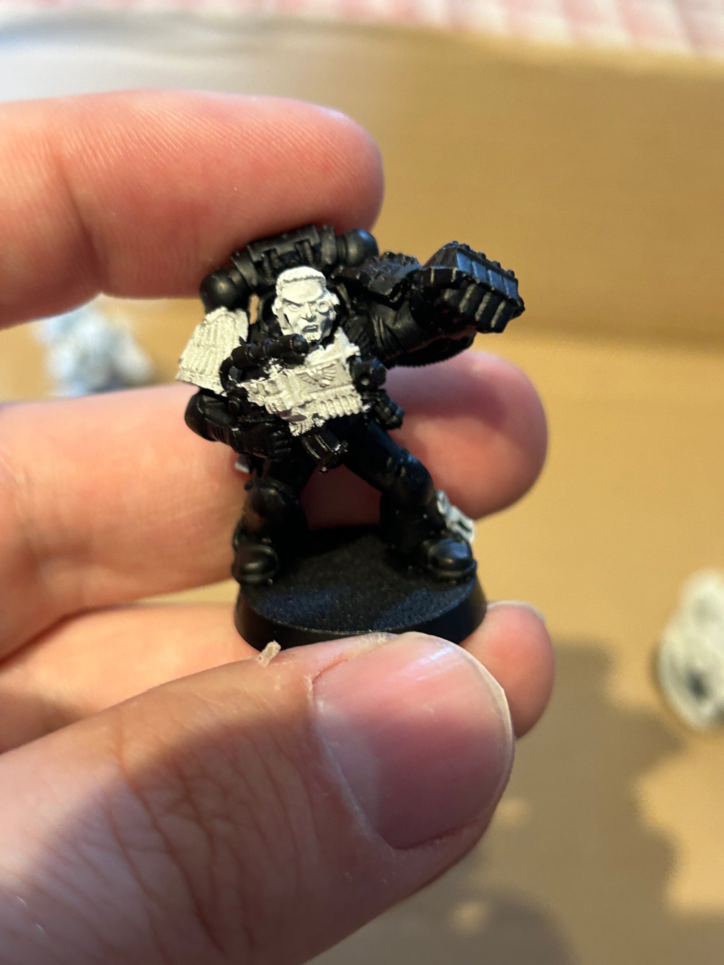 Warhammer 40k space marines squad with various additional metal components (possibly some forge world bits but unsure due to undercoat)