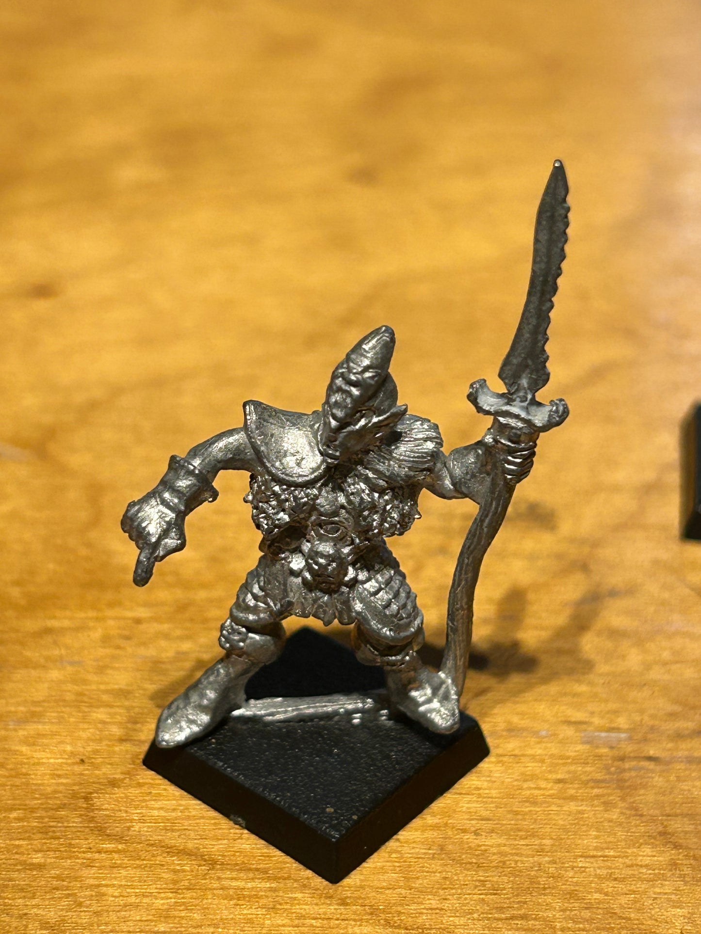 Warhammer - Dark Elf - Classic Dark Elf Leader / Champion - 1987 with spear