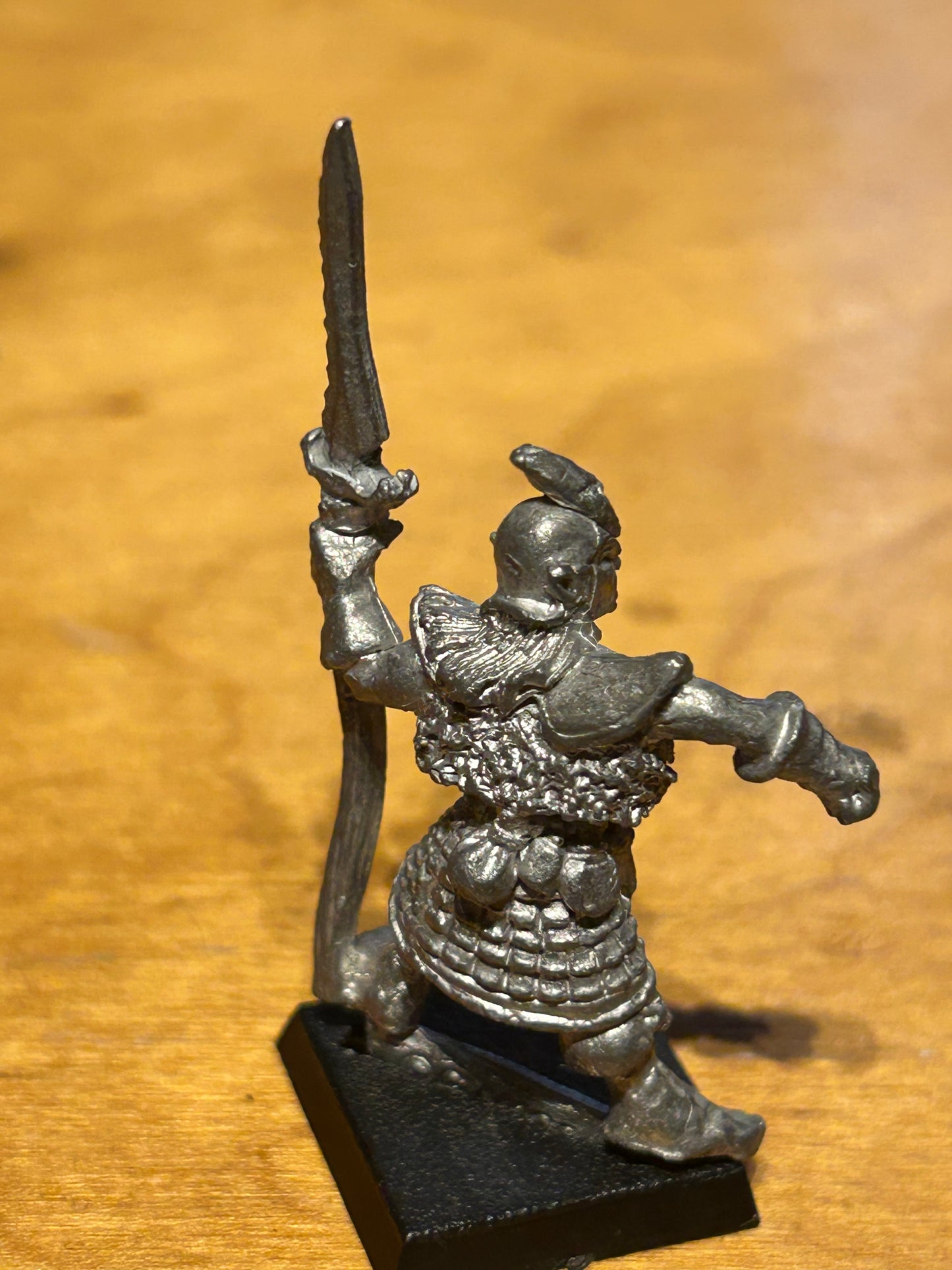 Warhammer - Dark Elf - Classic Dark Elf Leader / Champion - 1987 with spear