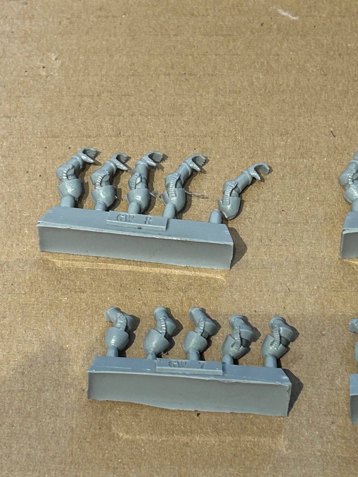 Forge world space marine arms sprues (10 arms for left and 10 arms for right)