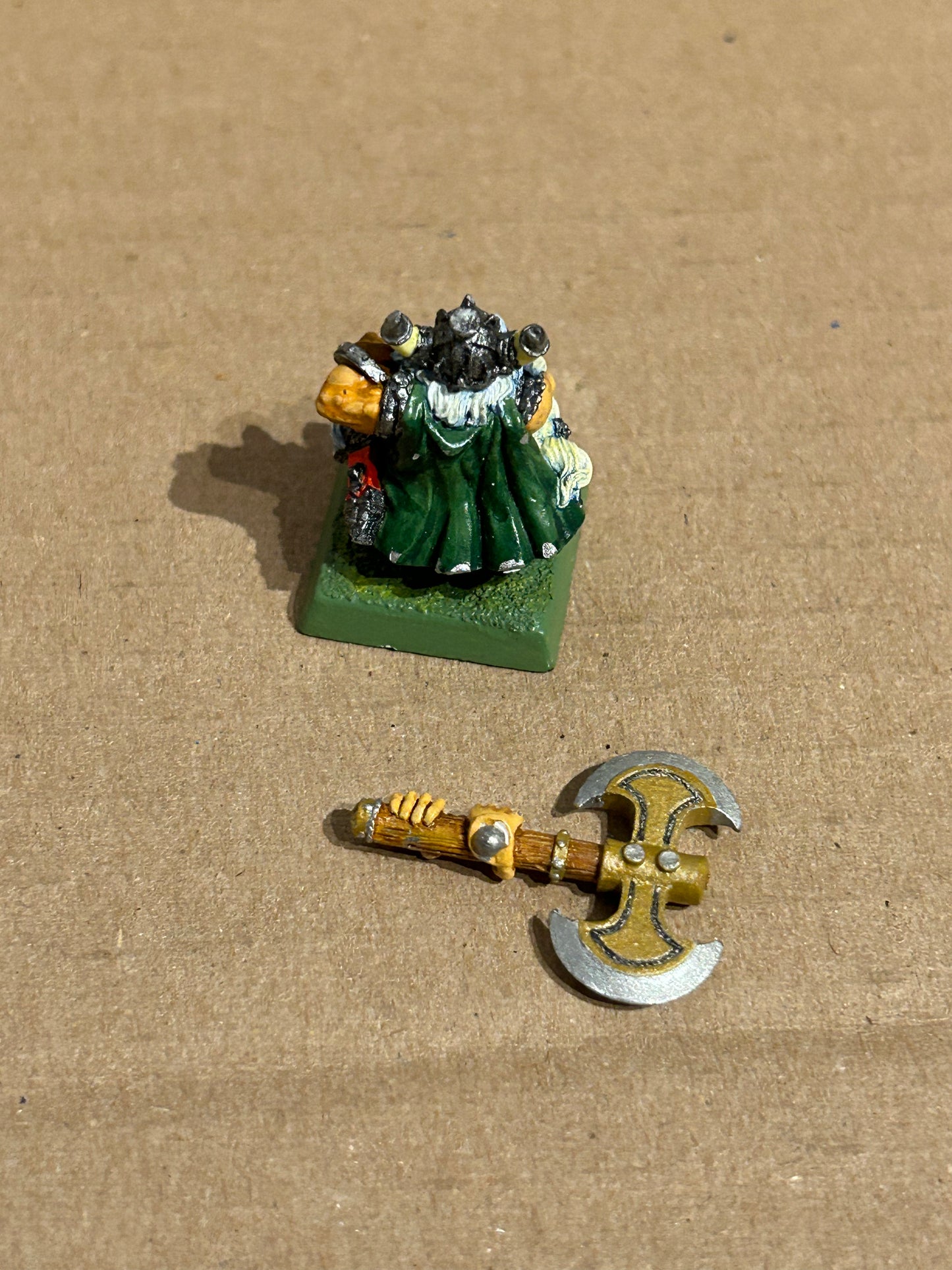 Warhammer fantasy white dwarf grombrindal miniature