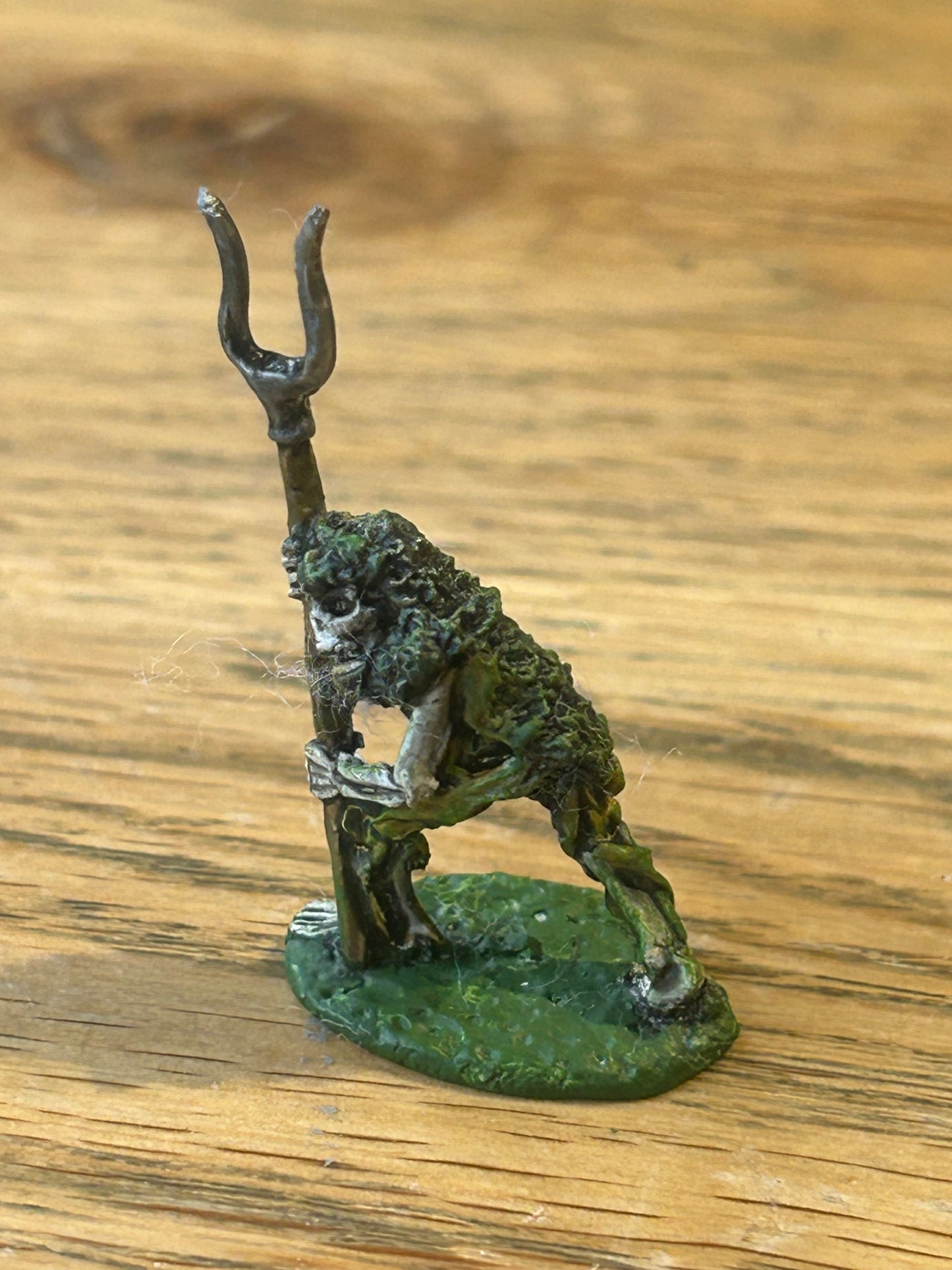 Citadel miniatures warhammer fantasy preslotta C17 skeleton advancing with pitchfork