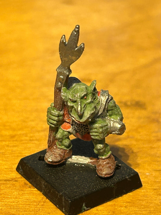 Warhammer fantasy iron claw goblin with spear