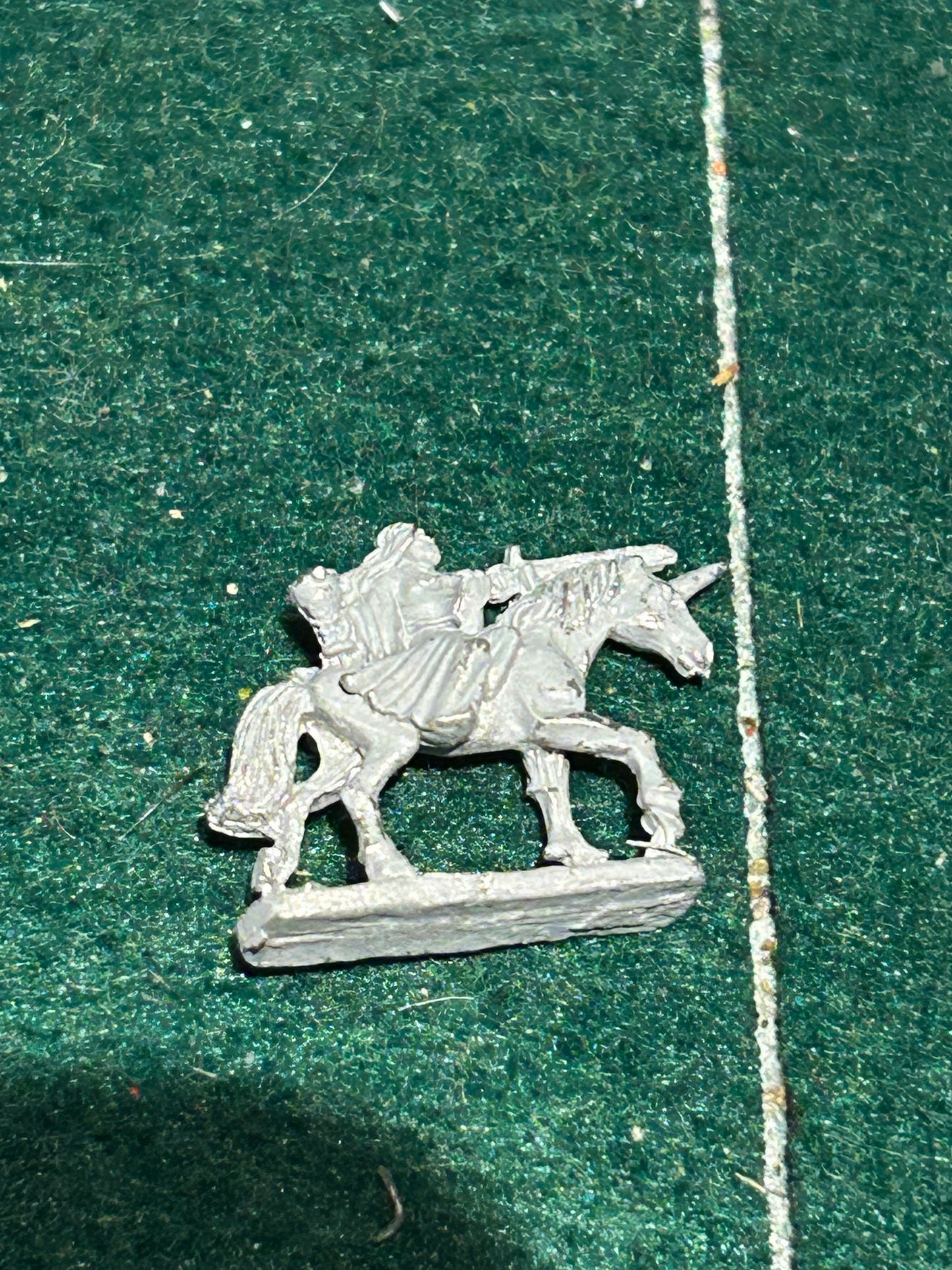 Warmaster Bretonnian Bretonnian Character Hero Damsel 10mm Games Workshop GW
