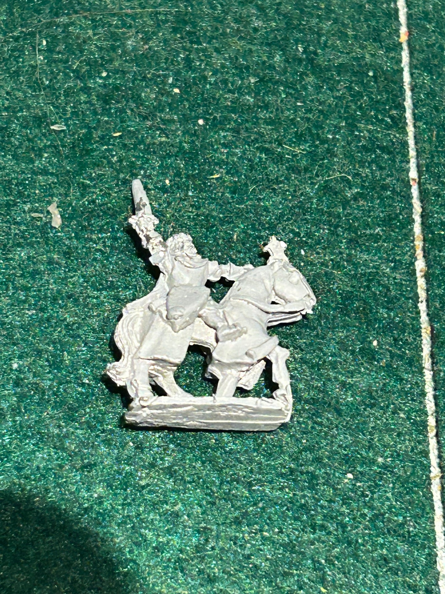 Warmaster Bretonnian Bretonnian Character Hero Knight 10mm Games Workshop GW