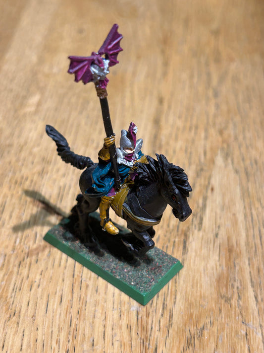 Warhammer Fantasy Dark Elf mounted Standard Bearer metal