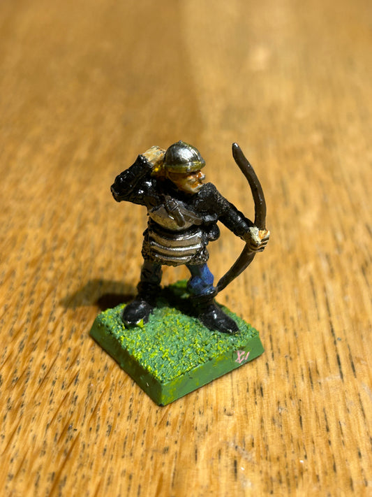 Marauder Miniatures fighter MM60 19 with bow