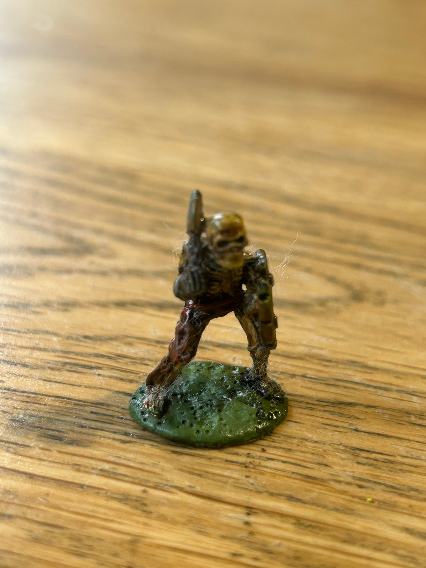 Warhammer fantasy undead fantasy tribes Skeleton Attacking w. Axe & Shield FTS5