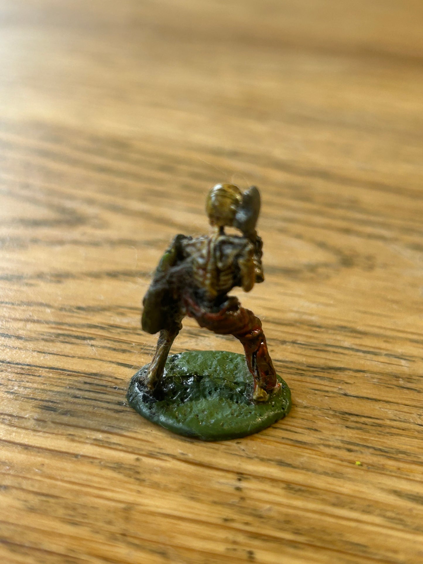 Warhammer fantasy undead fantasy tribes Skeleton Attacking w. Axe & Shield FTS5