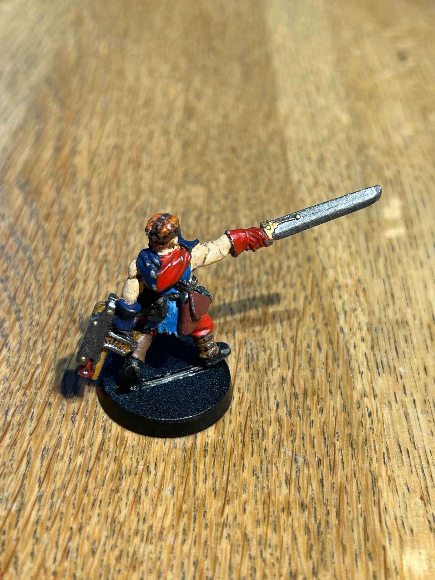 necromunda  cawdor metal leader with boltgun and sword