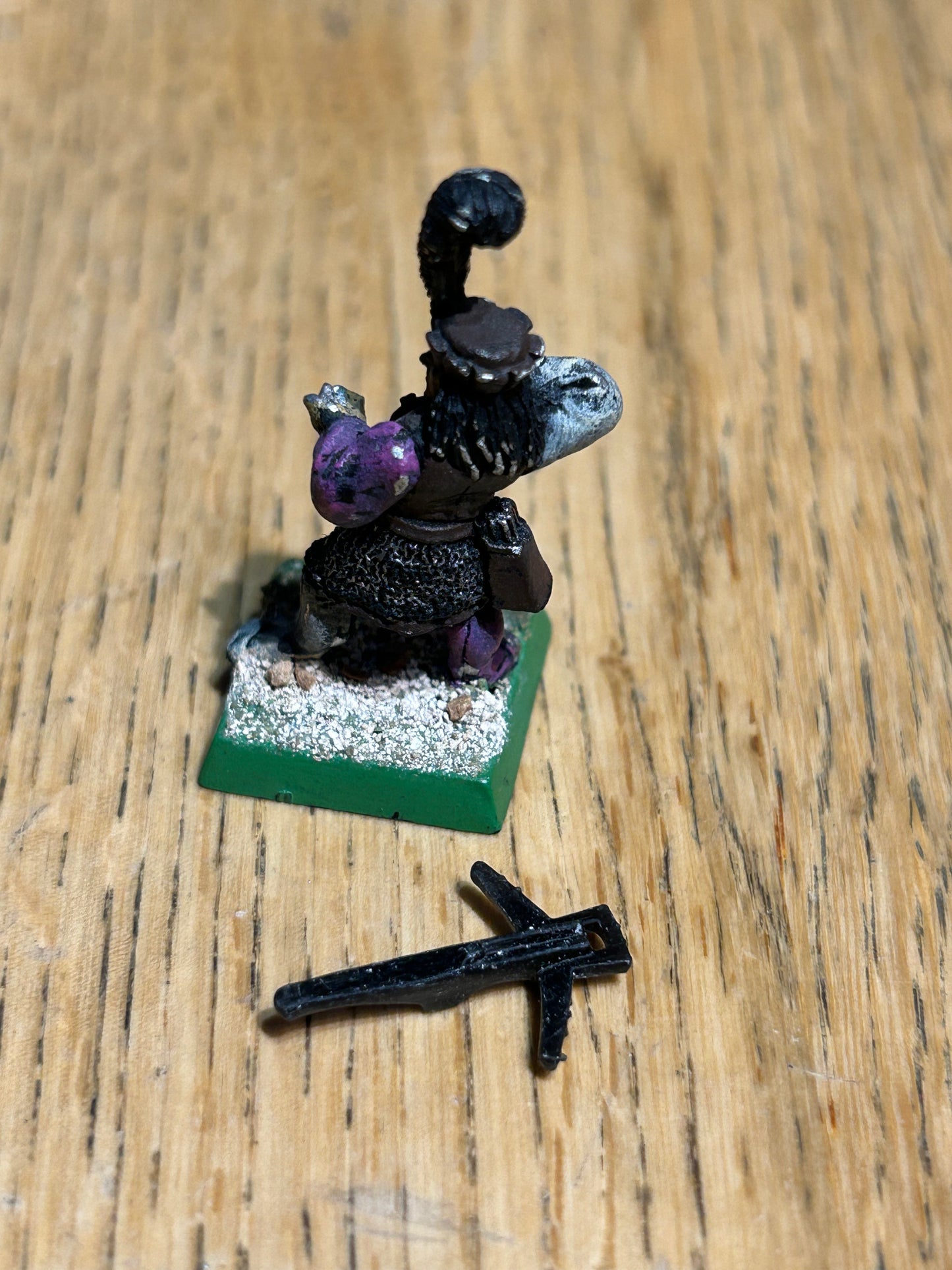 Warhammer fantasy Empire Tilean Crossbowman with crossbow